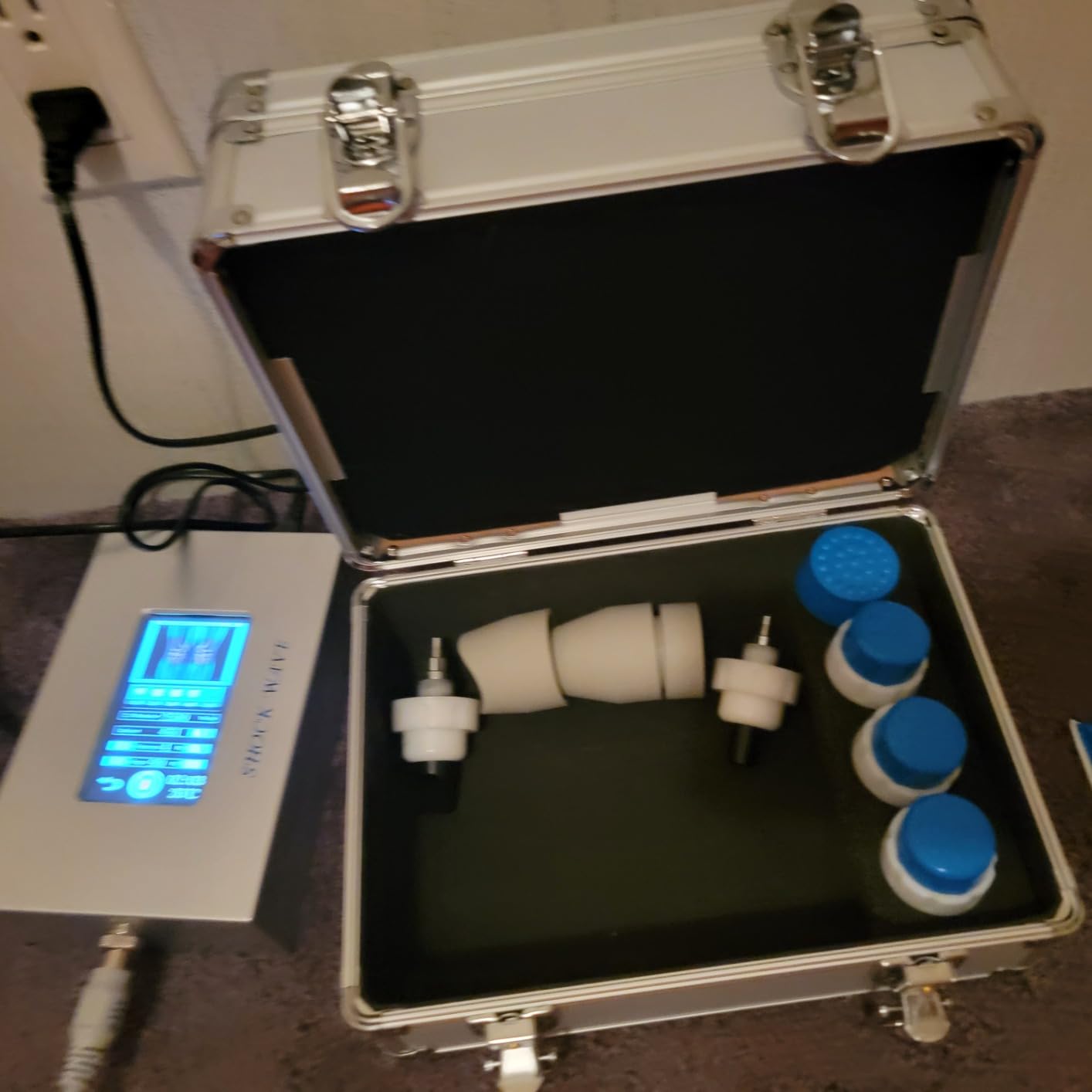 Shockwave Therapy Machine Multifunctional for Muscle Relaxed Pain Relief | Extracorporeal Shock Wave Therapy Device 7in1 Focused Shockwave Therapy Machine Pain Relief Home Use Body Feet Knees customer photo 1