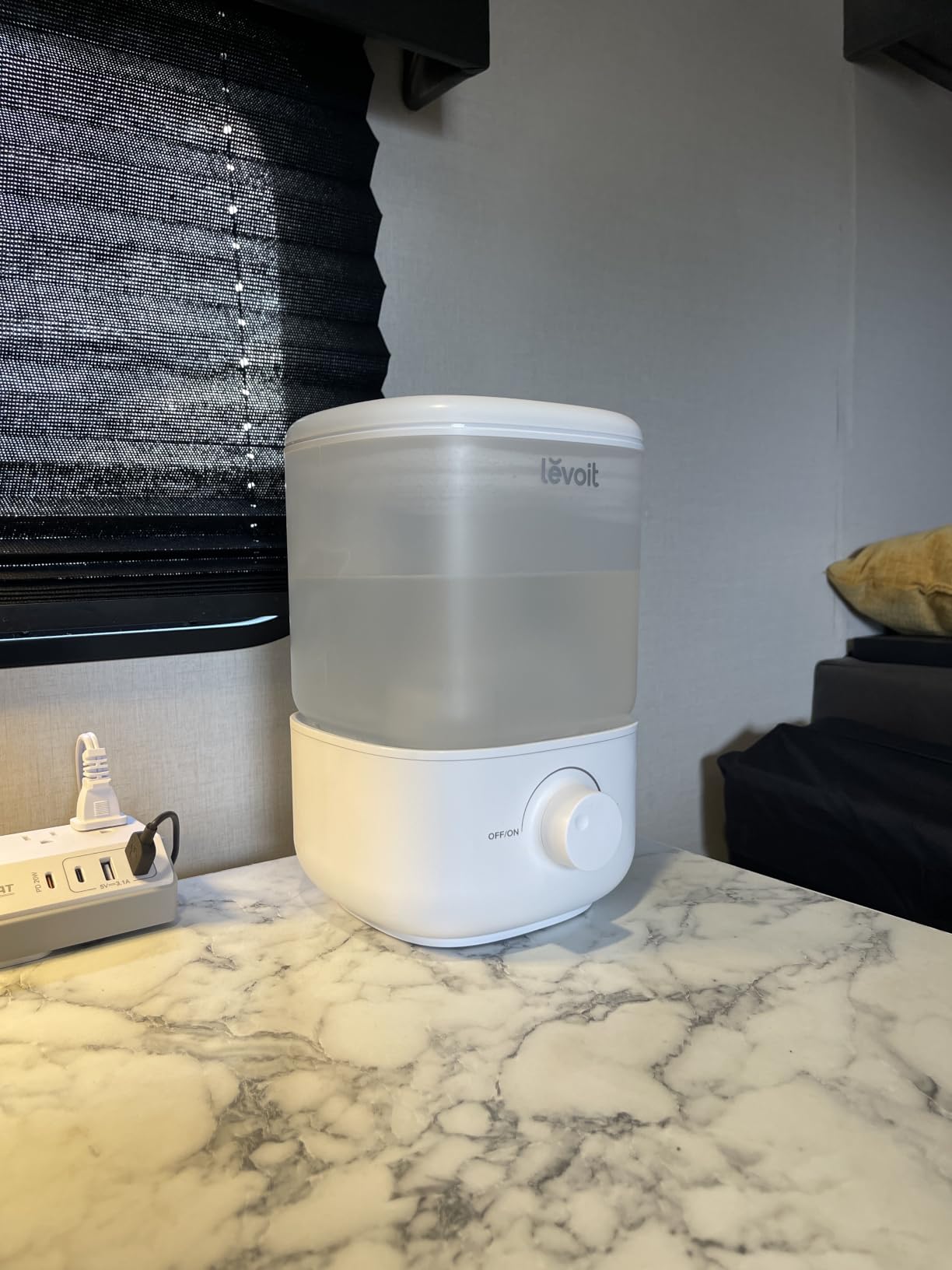 LEVOIT Top Fill Humidifiers for Bedroom, 2.5L Tank for Large Room, 28dB Easy to Fill and Clean, Quiet Cool Mist Air Humidifier for Home Baby Nursery and Plants, Auto Shut-off for Safety, 25H Lasting customer photo 1