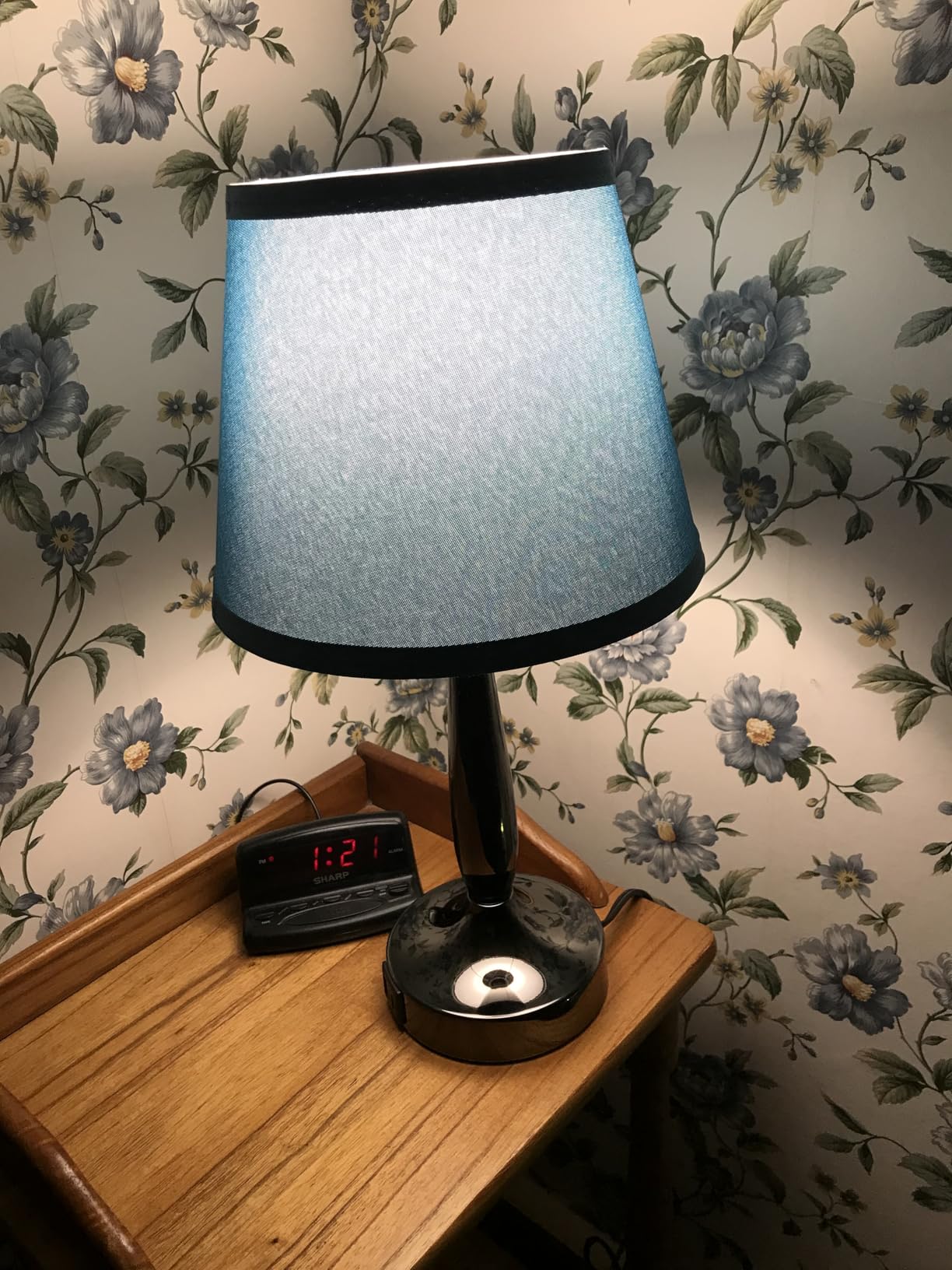 Kakanuo Touch Table Lamp for Bedroom, Small Bedside Lamp with USB C Charging Port, 3 Way Dimmable Touch Control Nightstand Lamp for Living Room and Office, LED Bulb Included customer photo 2