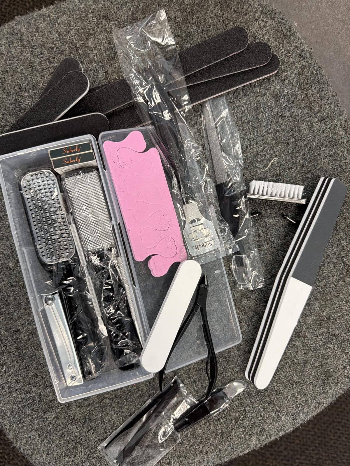 36 in 1 Pedicure Kit, Stainless Steel Foot Care Kit with Foot File, Callus Remover, Nail Clipper and Cuticle Pusher customer photo 2