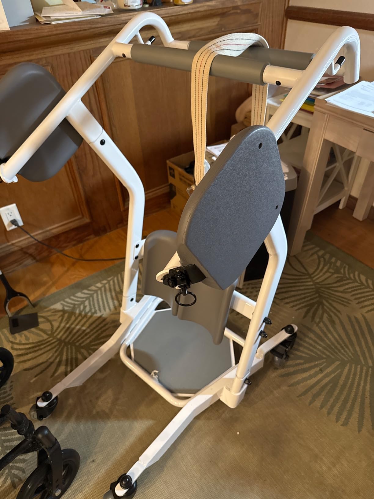 ELENKER Stand Assist Lift - Sit to Stand Lift Patient Transport Unit for Elderly - Patient Lift for Home Care Use - 400 Pound Weight Capacity customer photo 1