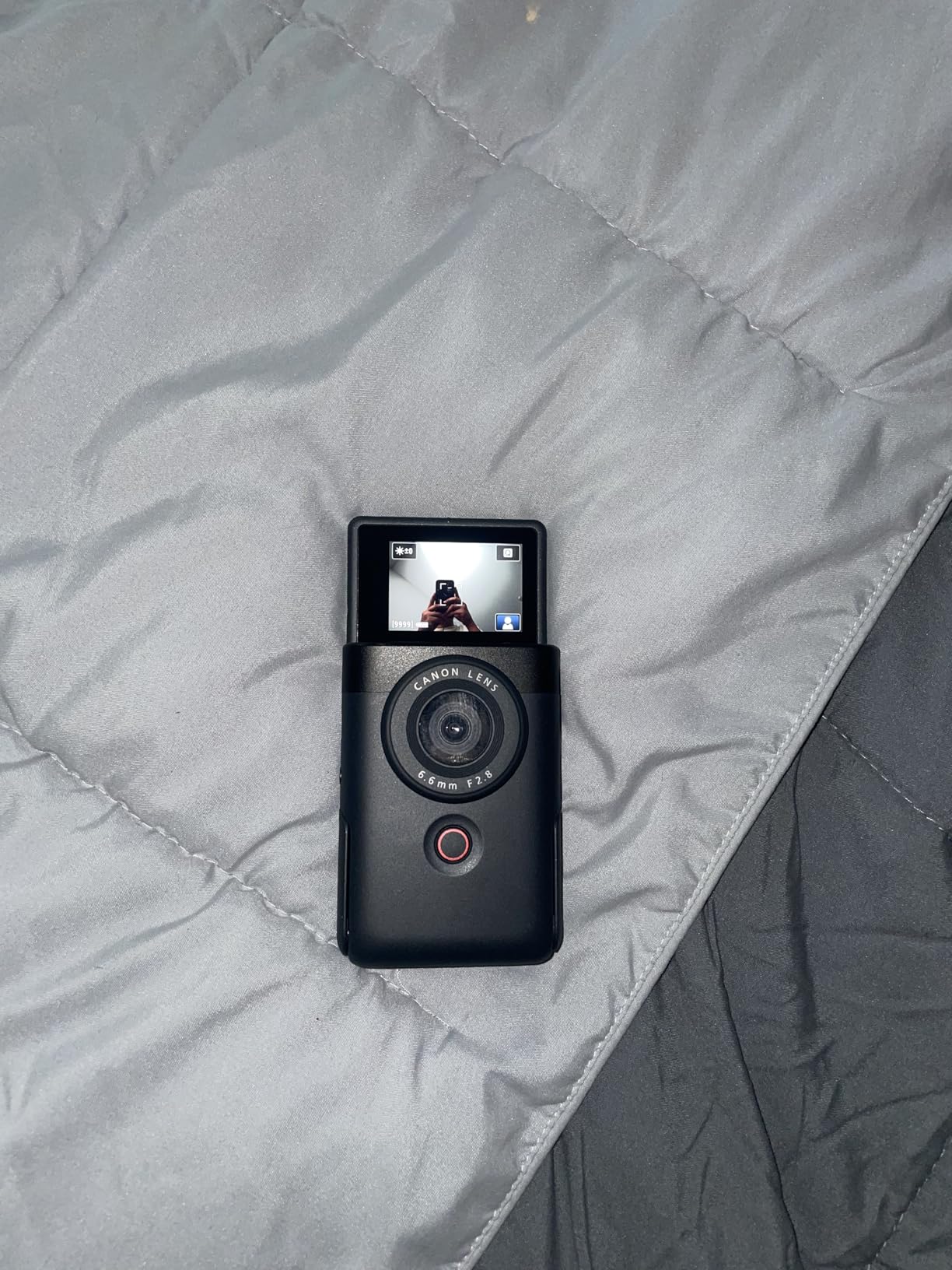 Canon PowerShot V10 Compact Vlogging Camera, 1