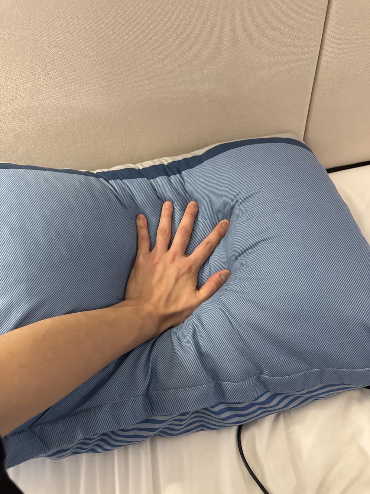 Love Attitude Shredded Memory Foam Pillows King Size Set of 2, Cooling Pillow Firm and Soft Adjustable for Side Back Stomach Sleepers customer photo 1