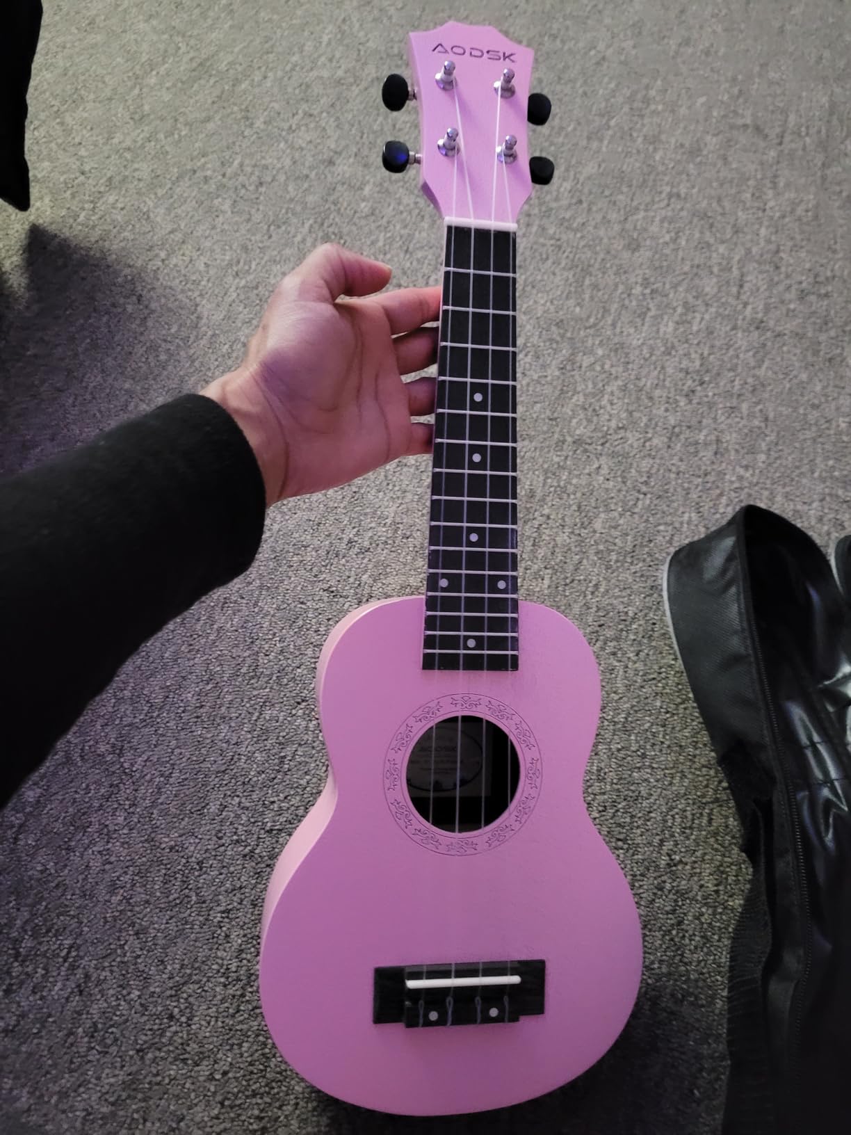 AODSK Concert Ukulele for Beginner 23 Inch Ukelele Kit with Gig Bag Strap Tuner Nylon String 4 Picks Cloth Online Lesson customer photo 2
