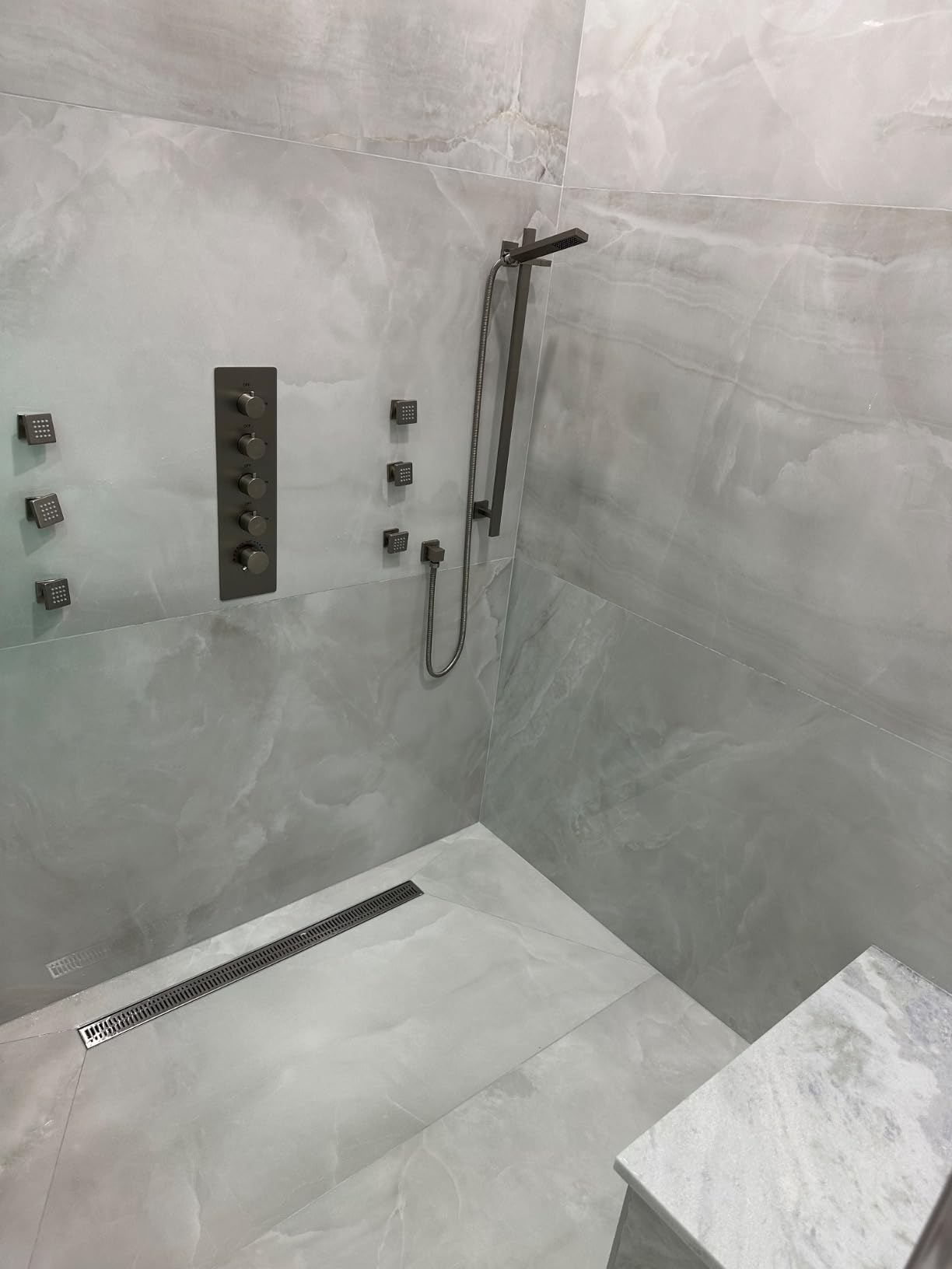 MONDAWE 16 Inch Thermostatic Shower System in Matte Black, Ceiling Mounted Rain and Mist Shower Head with Handheld Spray and 6 Body Jets, High Pressure Bathroom Shower Faucet Set, Solid Brass Valve customer photo 2