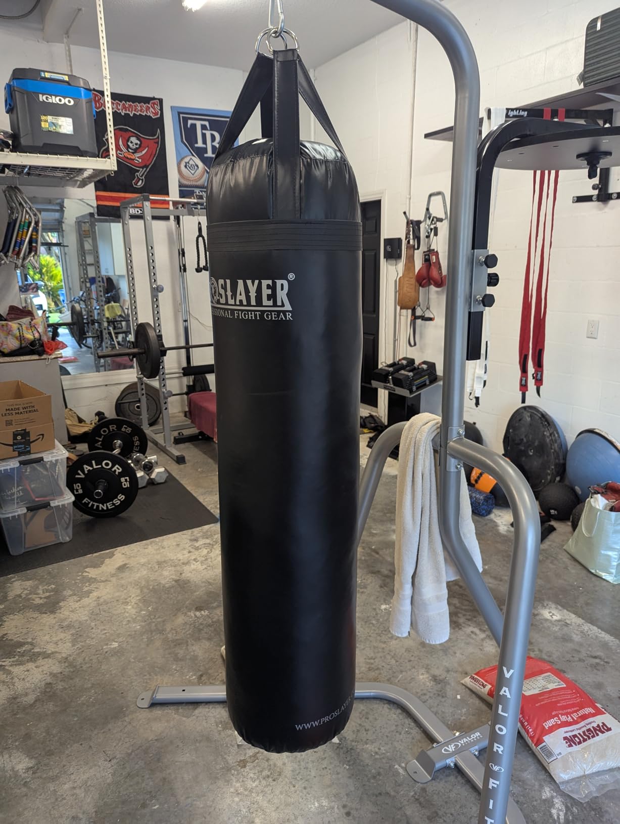 100lb Boxing MMA Heavy Punching Bag - Black - Made in USA - Filled customer photo 2