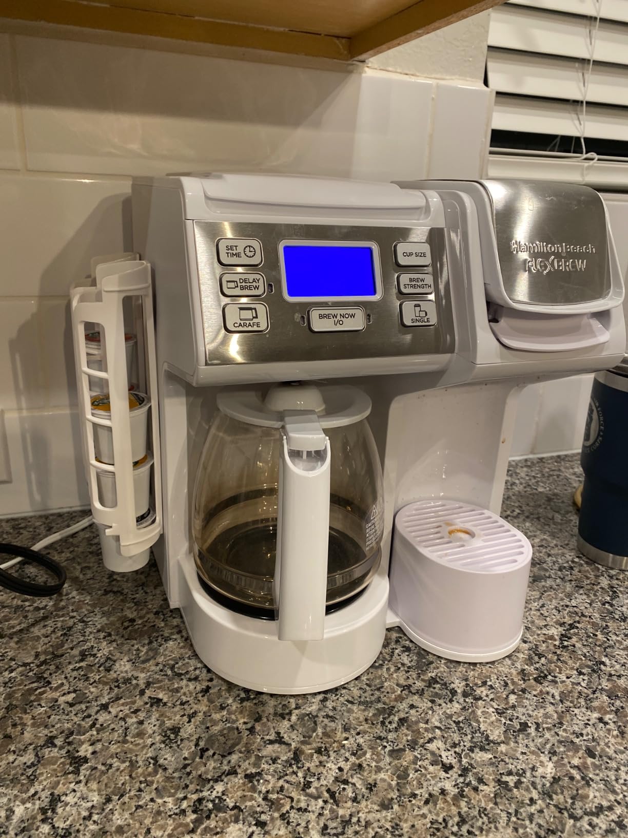 Hamilton Beach FlexBrew Trio 2-Way Coffee Maker, Compatible with K-Cup Pods or Grounds, Combo, Single Serve & Full 12 Cup Coffee Pot, White, Fast Brewing, Removeable Reservoir customer photo 1
