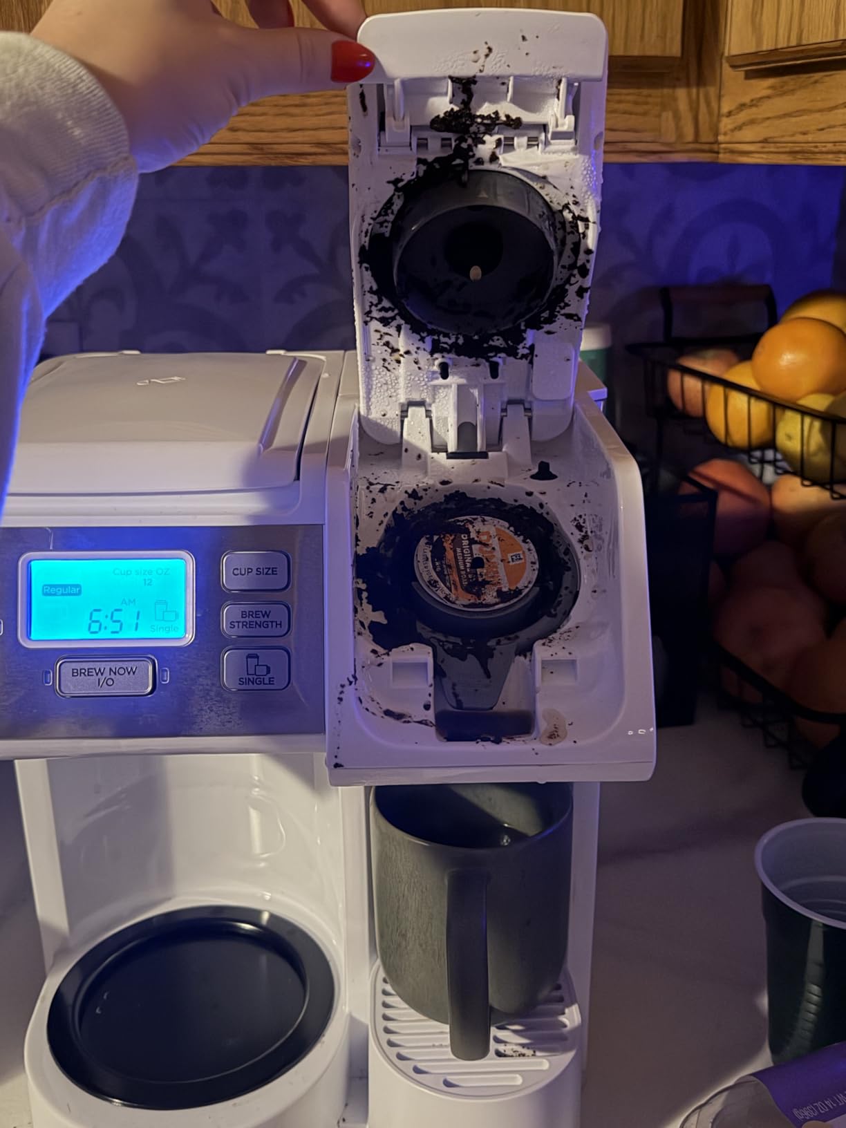 Hamilton Beach FlexBrew Trio 2-Way Coffee Maker, Compatible with K-Cup Pods or Grounds, Combo, Single Serve & Full 12 Cup Coffee Pot, White, Fast Brewing, Removeable Reservoir customer photo 2