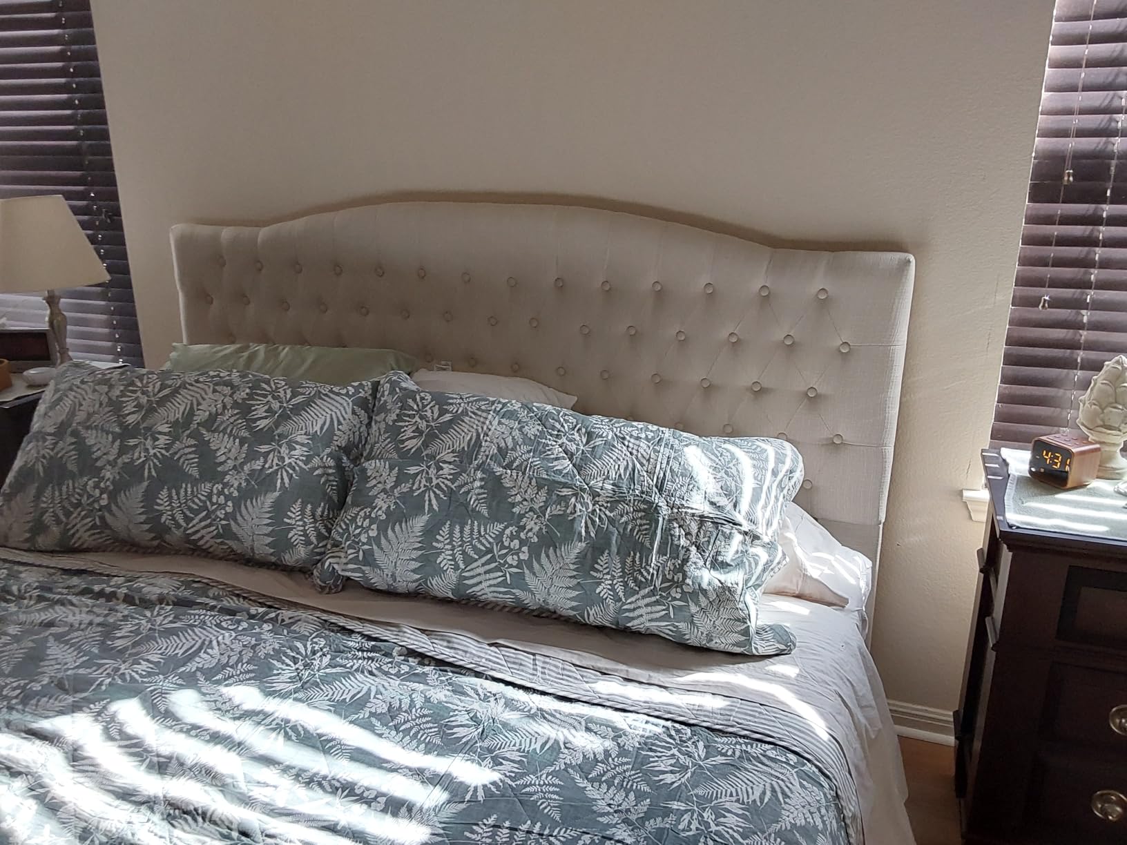 Befurtori King Headboard Only, Linen Classic Tufted Design, Ivory | 2 installation options: 1.bed frame mount 2.wall mount (for adjustable bed), Classic hand-tufted headboard king size customer photo 1