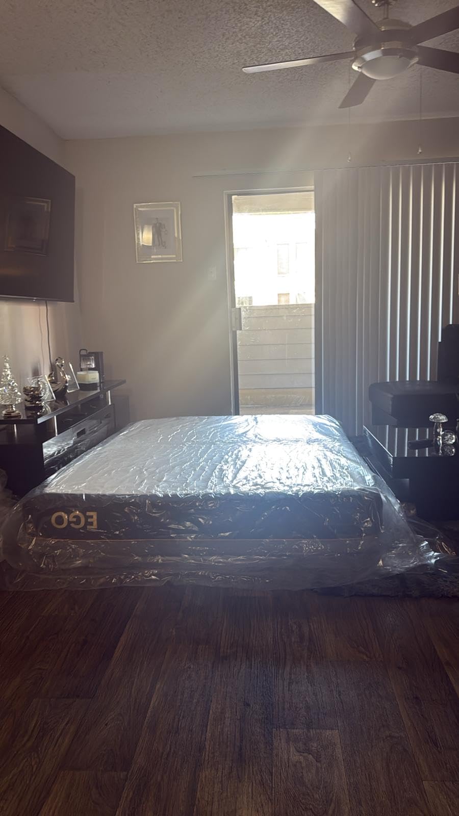 EGOHOME King 12 inch Copper Gel Memory Foam Mattress Pressure Relief Medium, Fiberglass Free, Back Pain Relief, Graphene Tech Cover, ICA Endorsed, CertiPUR-US, Motion Isolation, Mattress in a Box customer photo 2