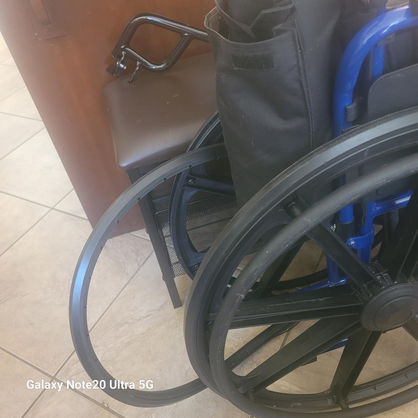 Vive Bariatric Wheelchair for Adults (400 lb Heavy Duty Capacity, 20