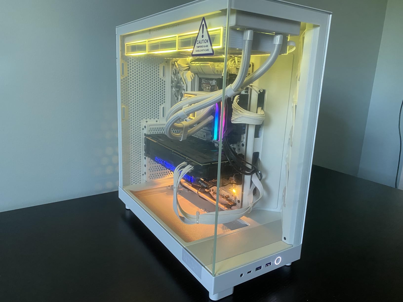 NZXT H6 Flow | CC-H61FB-01 | Compact Dual-Chamber Mid-Tower Airflow Case | Panoramic Glass Panels | High-Performance Airflow Panels | Includes 3 x 120mm Fans | Cable Management | Black customer photo 2