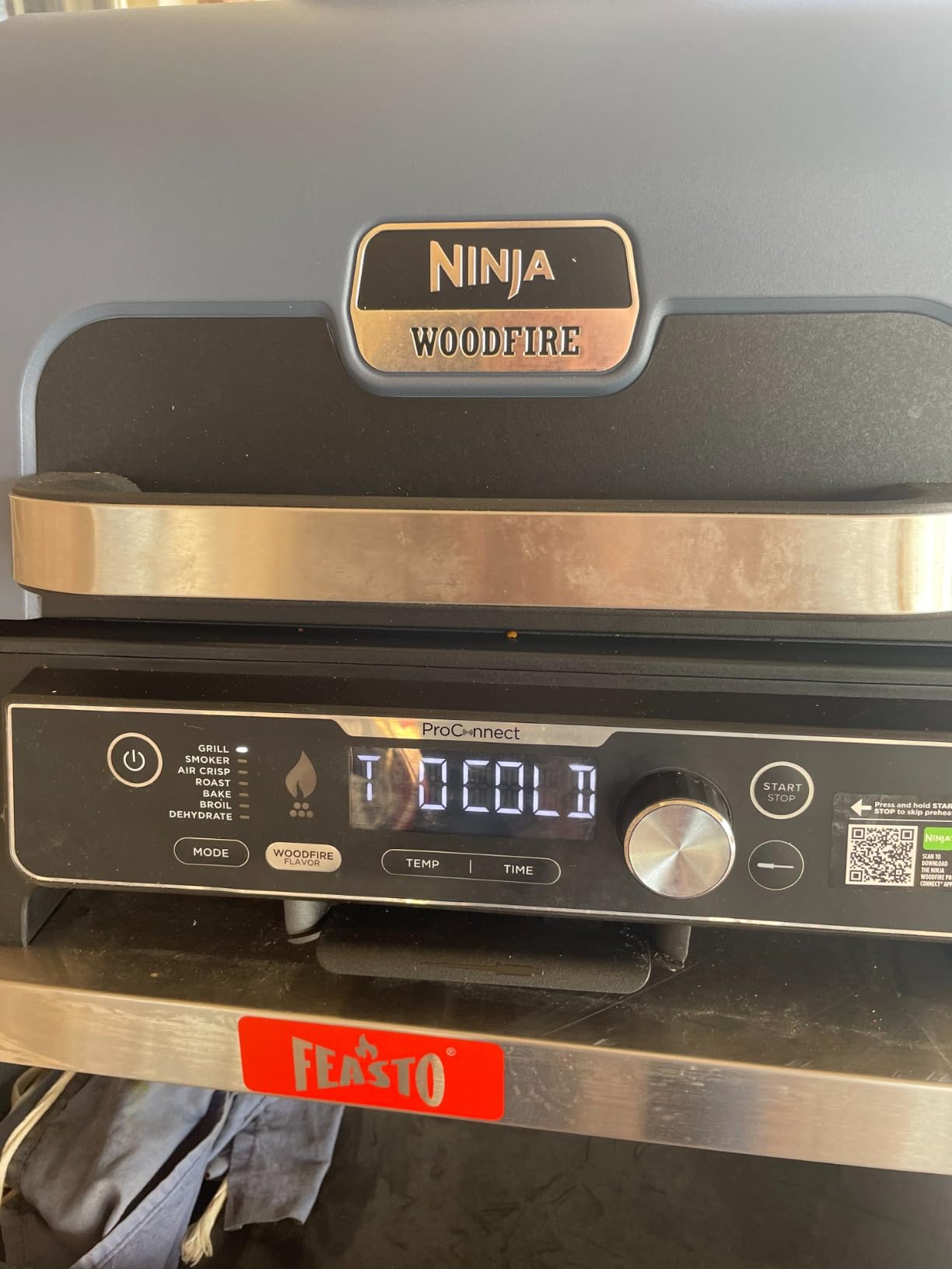 Ninja Woodfire ProConnect Premium XL BBQ Grill, 7-in-1, App Enabled, 180 sq in customer photo 2