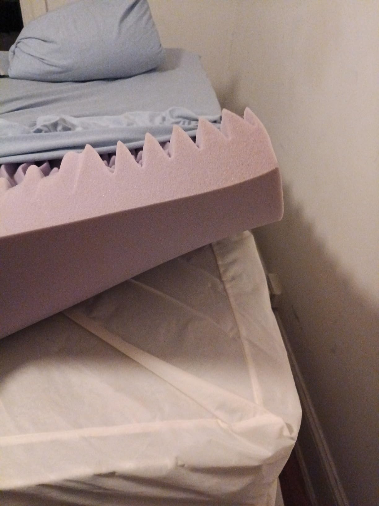 MUXHOMO 3 Inch 7-Zone Queen Mattress Topper, Egg Crate Memory Foam Mattress Topper Queen Size for Back Pain, Lavender Gel Infused Bed Pad, CertiPUR-US and Oeko-TEX Certification (60