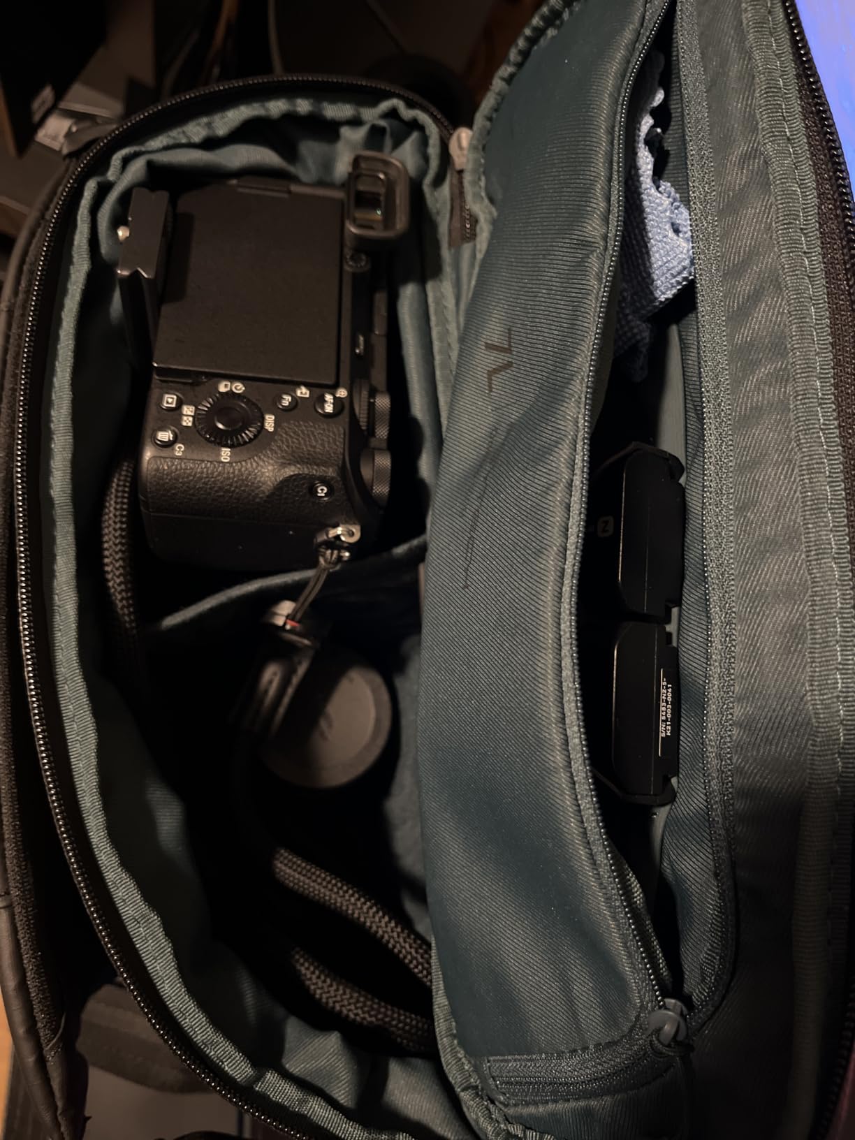 WANDRD OneMo Sling Camera Bag 7L-9L, Black Crossbody Camera Shoulder Bag | Waterproof Camera Case for Photographers Travel, DSLR Camera Bag for Sony/Canon/Nikon/DJI Mavic/Mirrorless/Tripod/Laptop customer photo 2