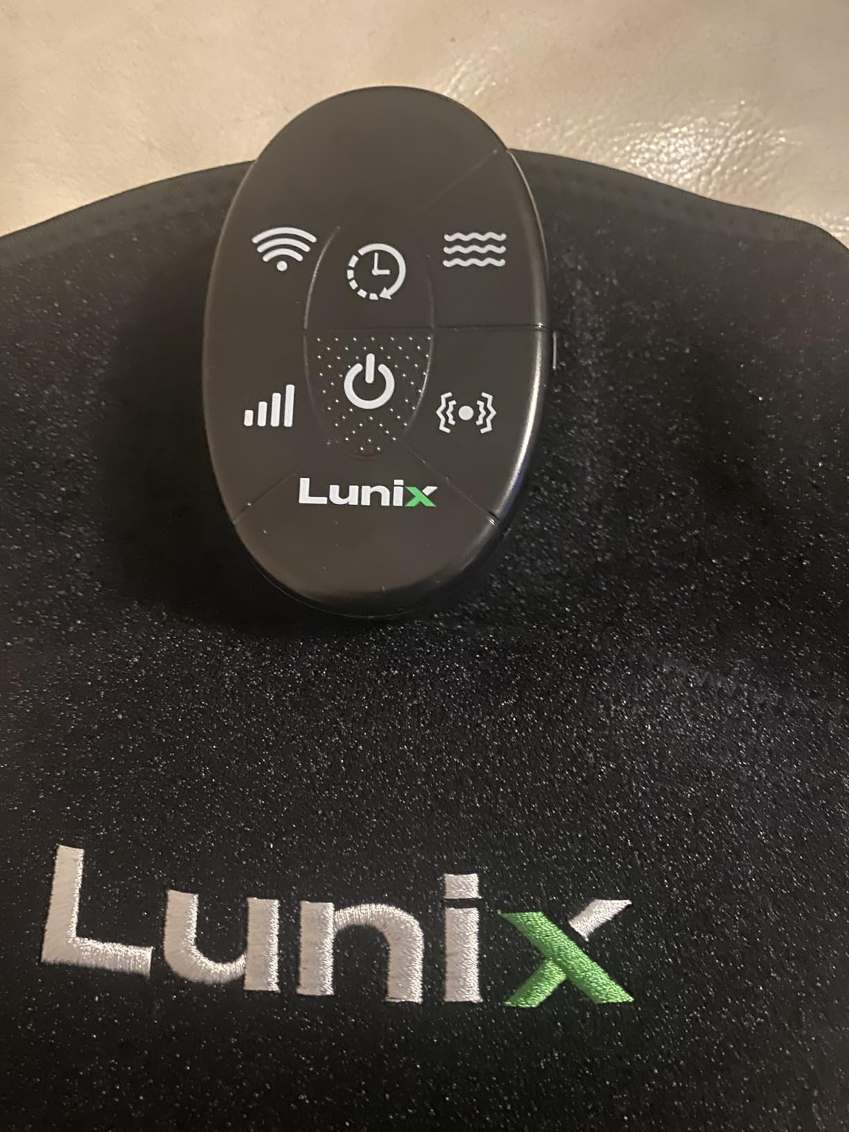 Lunix LX19 Red Light Therapy for Knee, Elbow and Shoulder, Triple Chips LED 850 and 660nm, Infrared Therapy for Circulation & Joint Support, Rechargeable, Adjustable Intensity customer photo 1