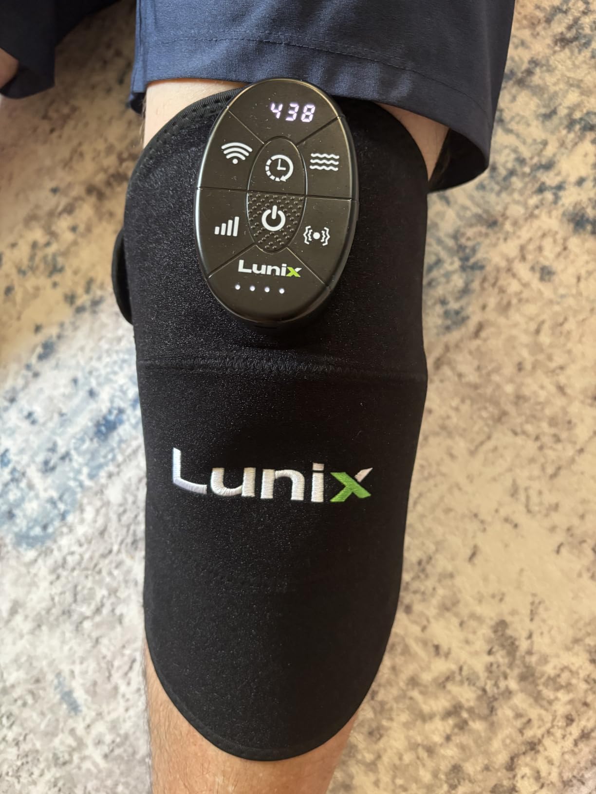 Lunix LX19 Red Light Therapy for Knee, Elbow and Shoulder, Triple Chips LED 850 and 660nm, Infrared Therapy for Circulation & Joint Support, Rechargeable, Adjustable Intensity customer photo 2