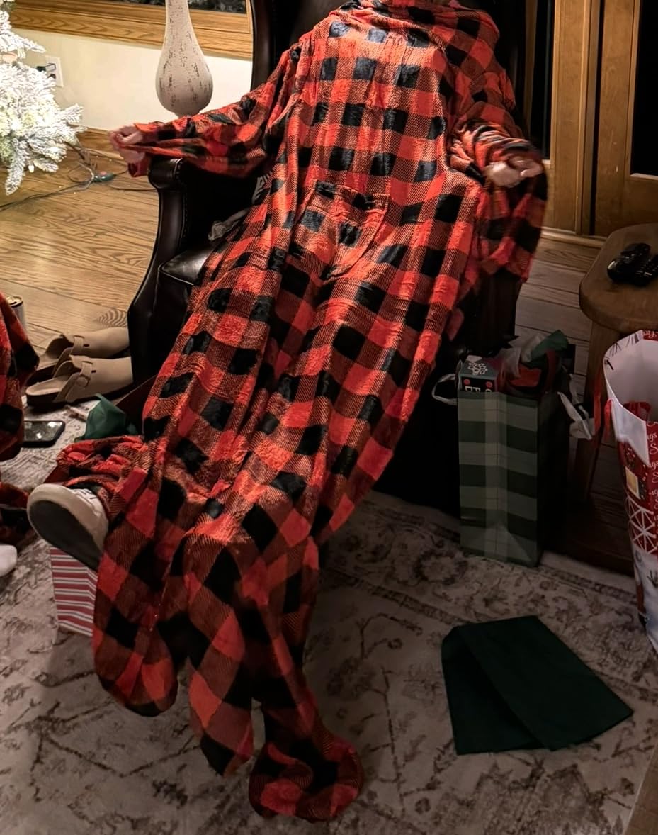 Catalonia Wearable Blanket with Sleeves & Foot Pocket for Adults | Soft Fleece Throw Wrap customer photo 2