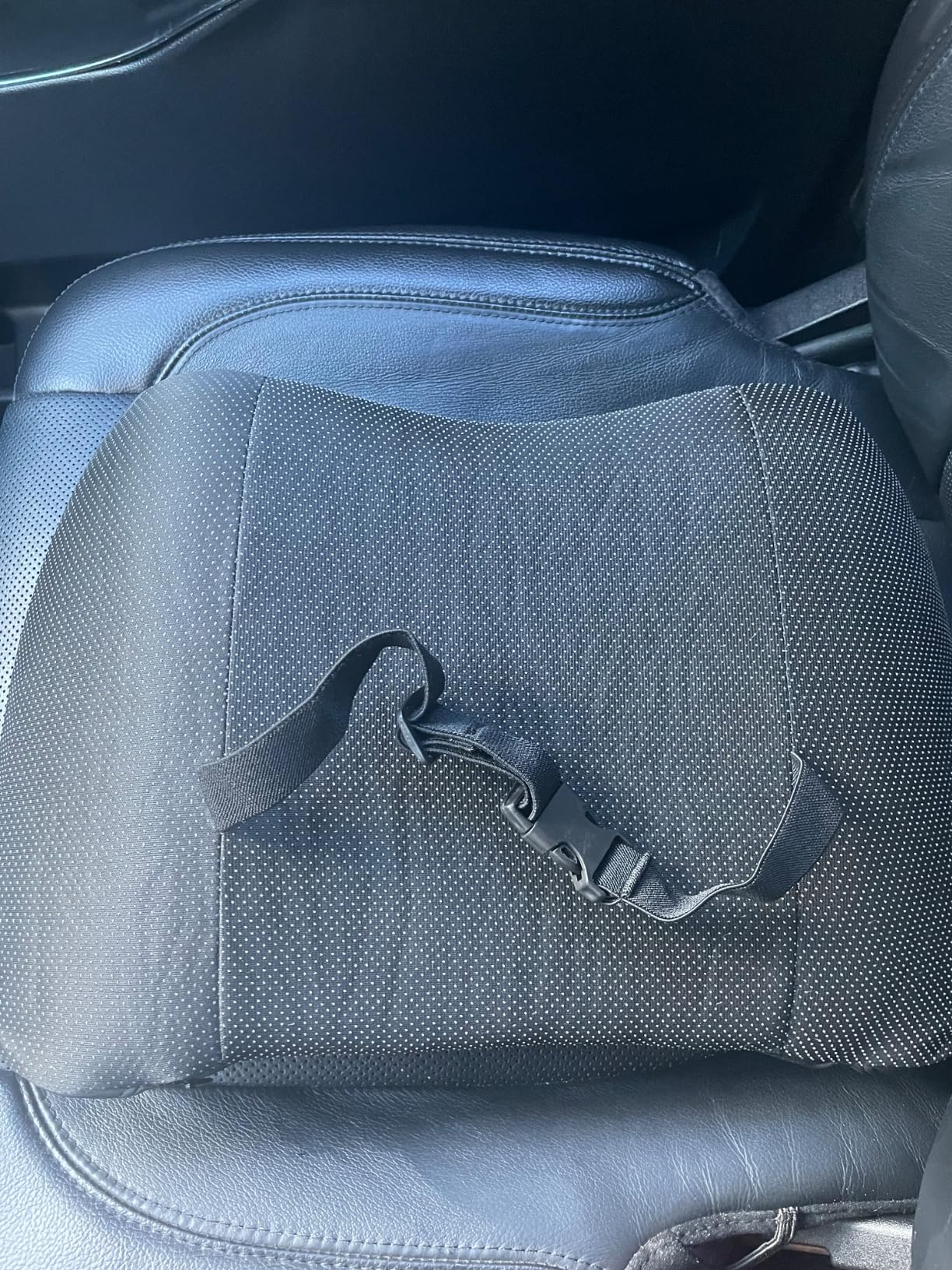 Lofty Aim Lumbar Support Pillow for Car, Car Seat Back Support for Driving, Memory Foam Car Lumbar Support for Driving Seat, Car Back Cushion, Adjustable Straps, Lower Back Pillow, Office Chairs, Black customer photo 2