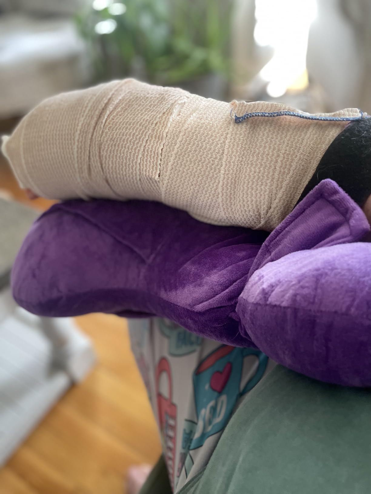 TrelaCo Post Shoulder Surgery Pillow with Pocket, Rotator Cuff Pillow Pain Relief for Sleeping, After Shoulder Surgery Must Haves for Arm Pressure Relief customer photo 2