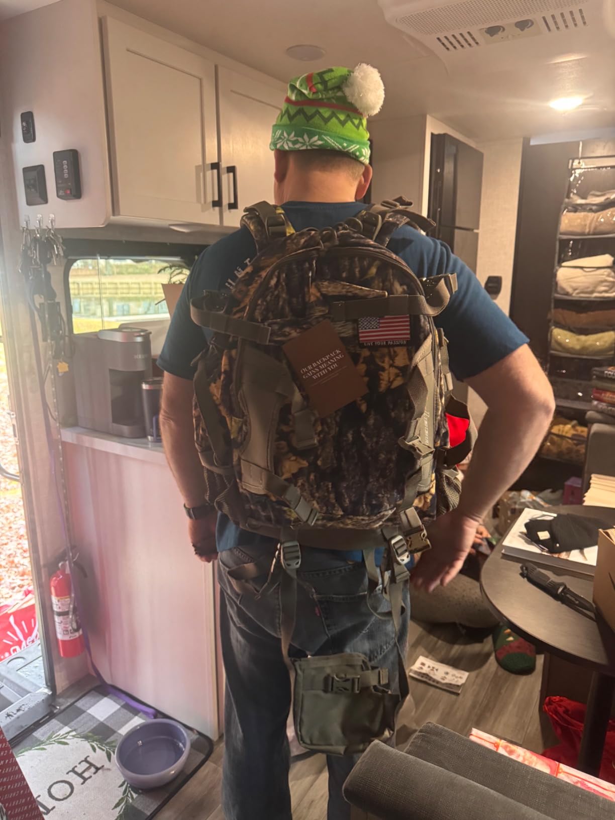 YVLEEN Hunting Backpack, Waterproof Camo Hunting Packs for Men, Durable Large Capacity Hunting Day Pack for Rifle Bow Gun customer photo 2