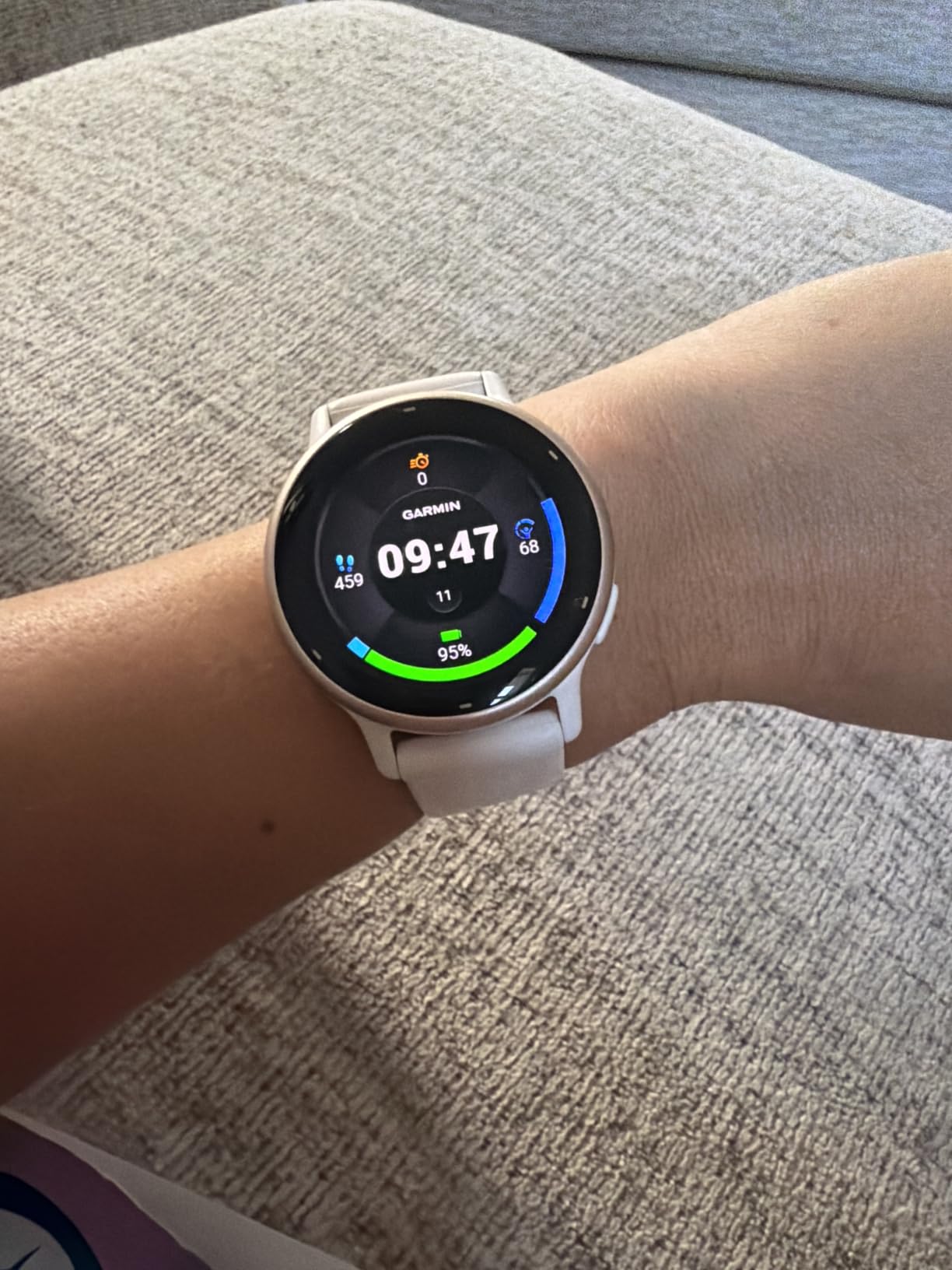 Garmin vívoactive® 5, Health & Fitness GPS Smartwatch, 42mm, Black customer photo 2