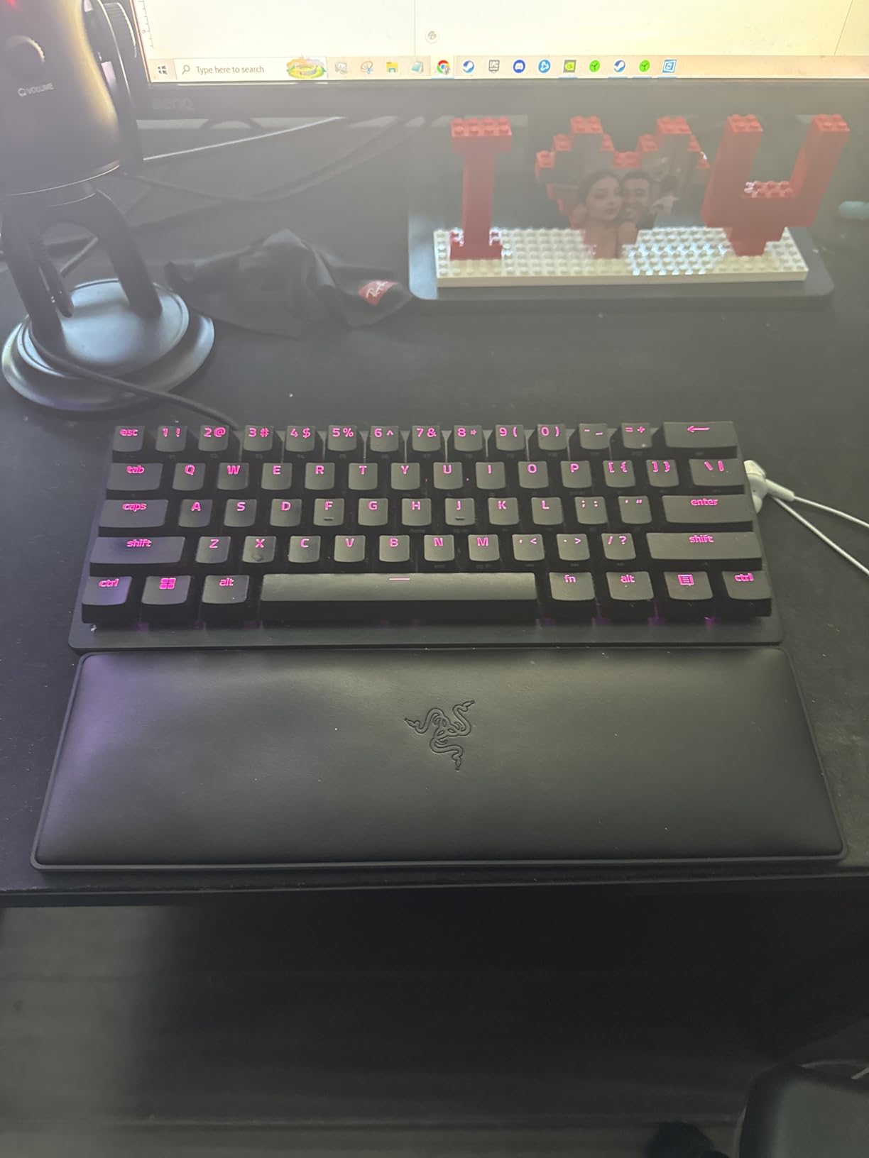 Razer Huntsman V3 Pro Esports Gaming Keyboard, Black | Analog Optical Switches, Snap Tap, Rapid Trigger, Adjustable Actuation, Media Keys & Dial, Doubleshot PBT Keycaps, Wrist Rest customer photo 1