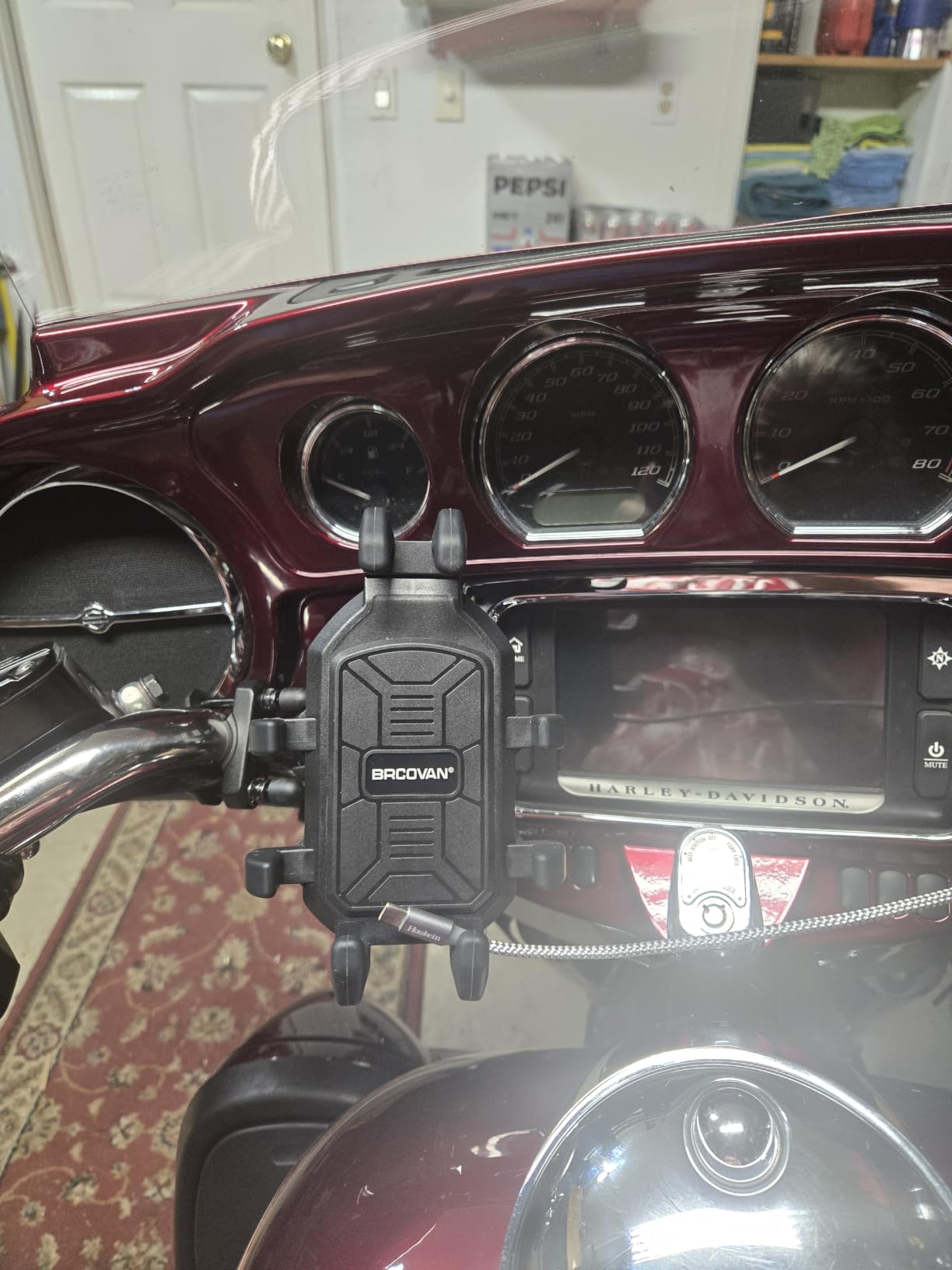 BRCOVAN Motorcycle Phone Mount Holder with Vibration Dampener | Anti-Shake Handlebar Cellphone Cradle for Bike Bicycle Scooter ATV, Adjustable Fit 5.4 - 6.9'' Smartphone customer photo 2