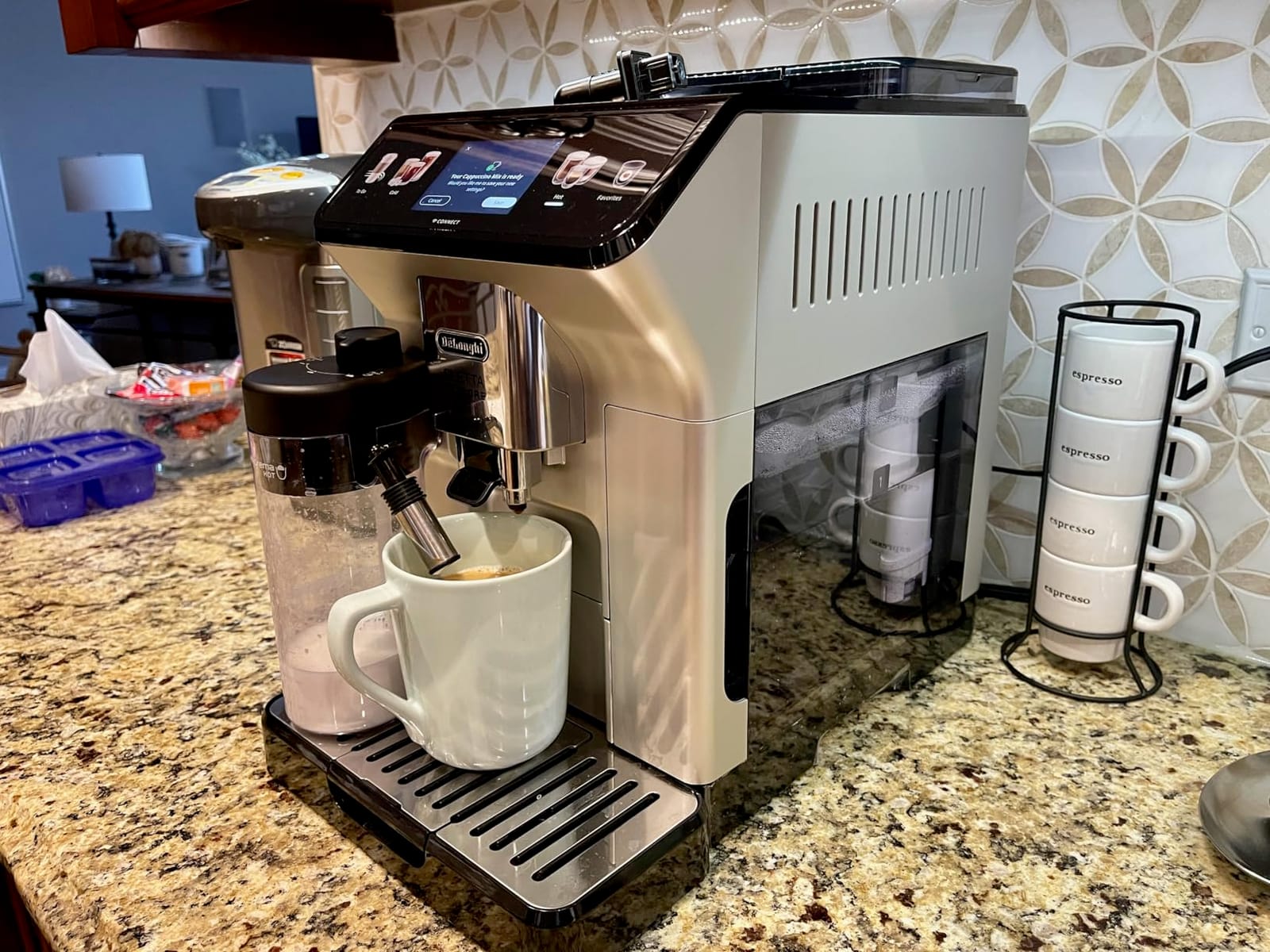 De'Longhi Eletta Explore Espresso Machine with Coffee Grinder, Milk Frother | #1 Worldwide Espresso Machine Maker, 50+ One-Touch Recipes, Travel Mug, Hot & Cold Frother, Built-in Grinder, 4 User Profiles customer photo 2
