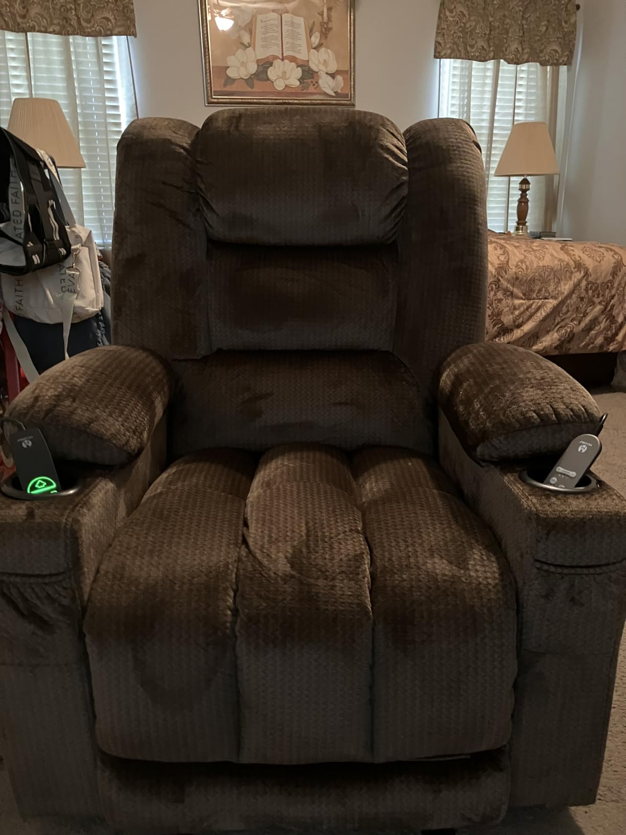 MCombo Recliner Chair for Adults, Zero Gravity Recliner with Massage and Heat, USB & Type C Ports, Cup Holders for Living Room PR670 (Medium, Grey) customer photo 2