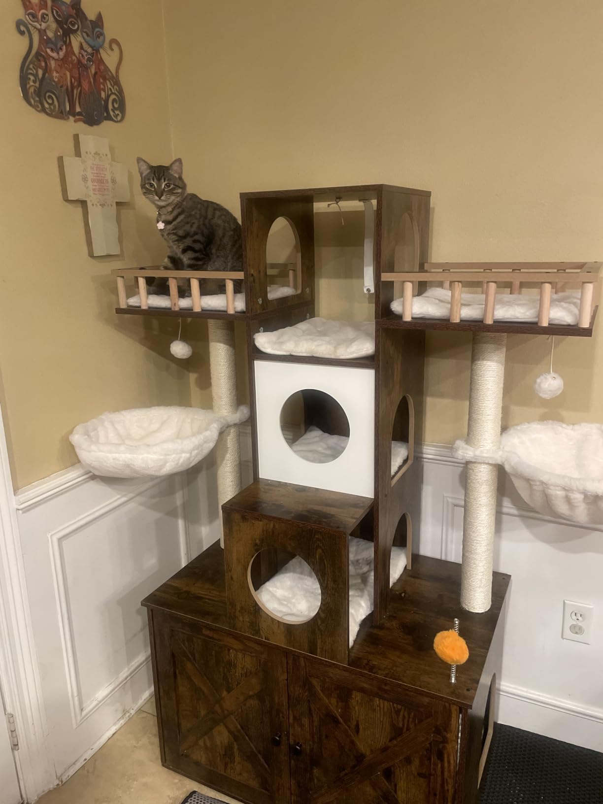 Heybly Cat Tree with Litter Box Enclosure for Indoor Big Cat HCT110WB | Cat Tower for Large Cats 20 lbs Heavy Duty, Modern Cat Condo Furniture with Scratching Posts, Walnut customer photo 1