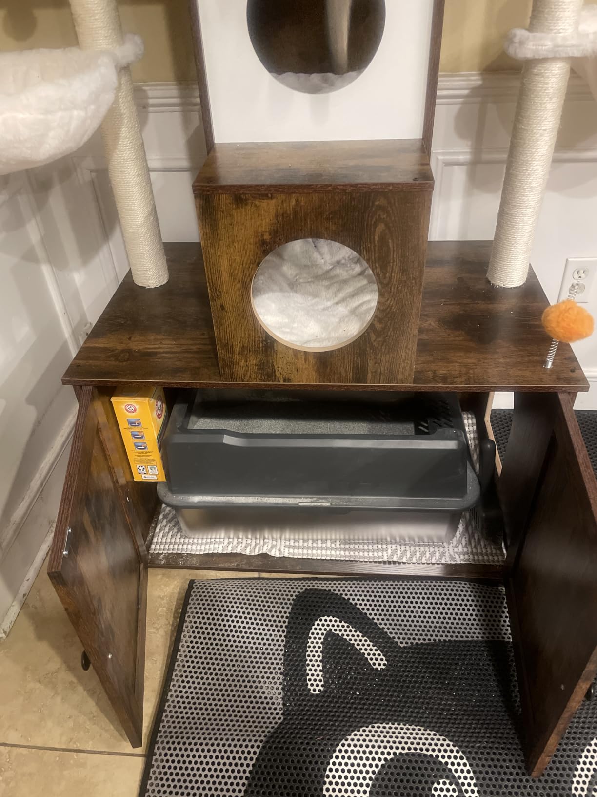 Heybly Cat Tree with Litter Box Enclosure for Indoor Big Cat HCT110WB | Cat Tower for Large Cats 20 lbs Heavy Duty, Modern Cat Condo Furniture with Scratching Posts, Walnut customer photo 2