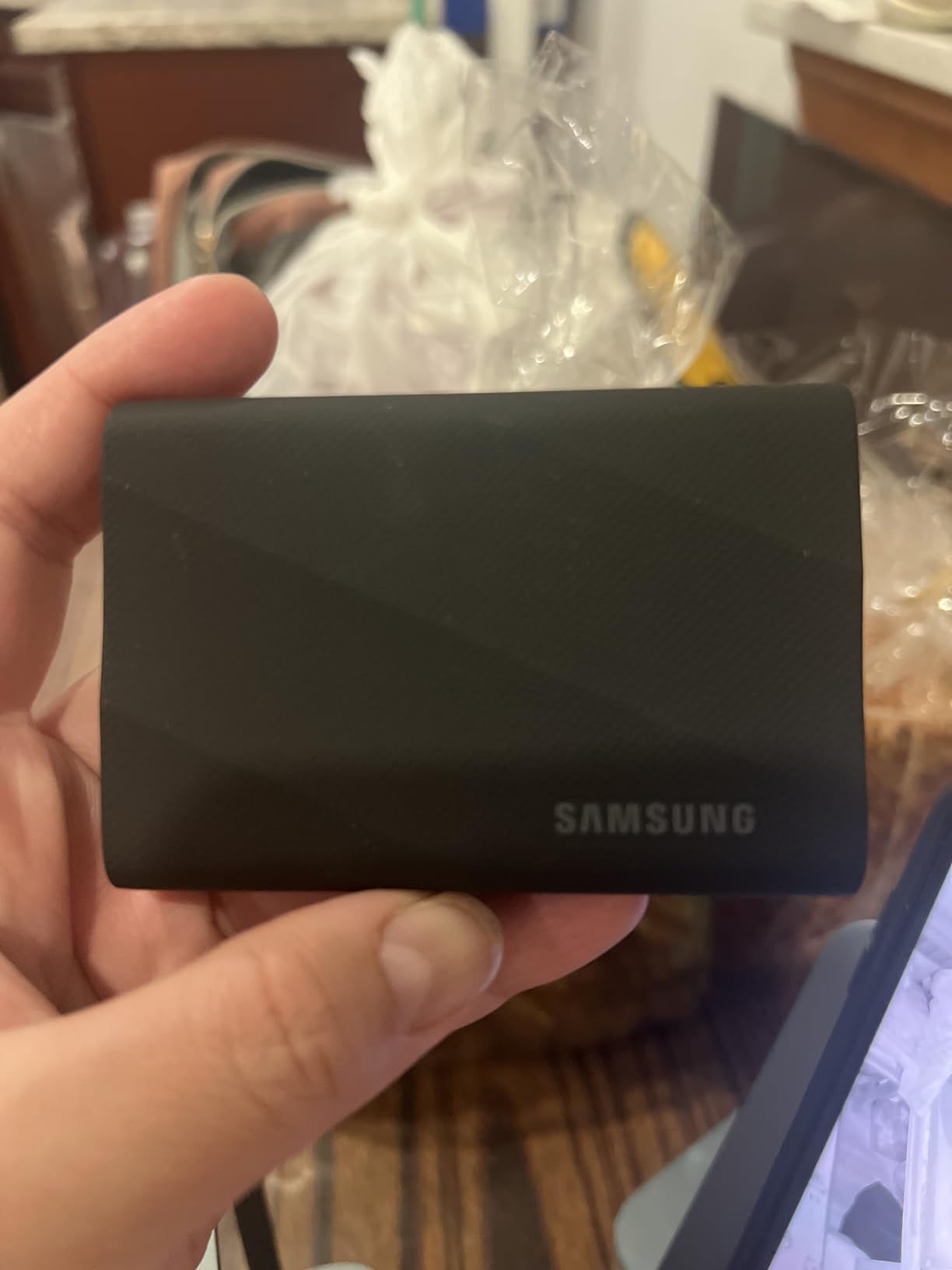 Samsung T9 Portable SSD 1TB, USB 3.2 Gen 2x2 External SSD, Up to 2,000 MB/s for Gaming, Students and Professionals customer photo 1