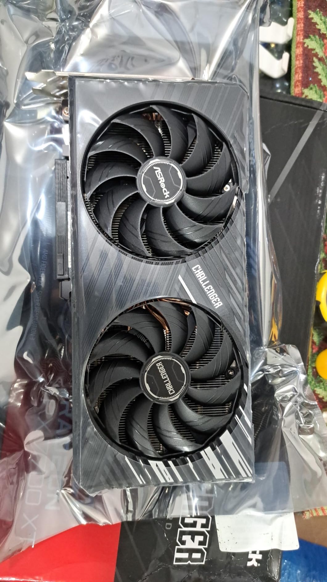 ASRock Radeon RX 7700 XT Challenger 12GB OC Graphics Card, AMD RDNA 3 Architecture, 12GB GDDR6, 2584 MHz Boost Clock customer photo 2