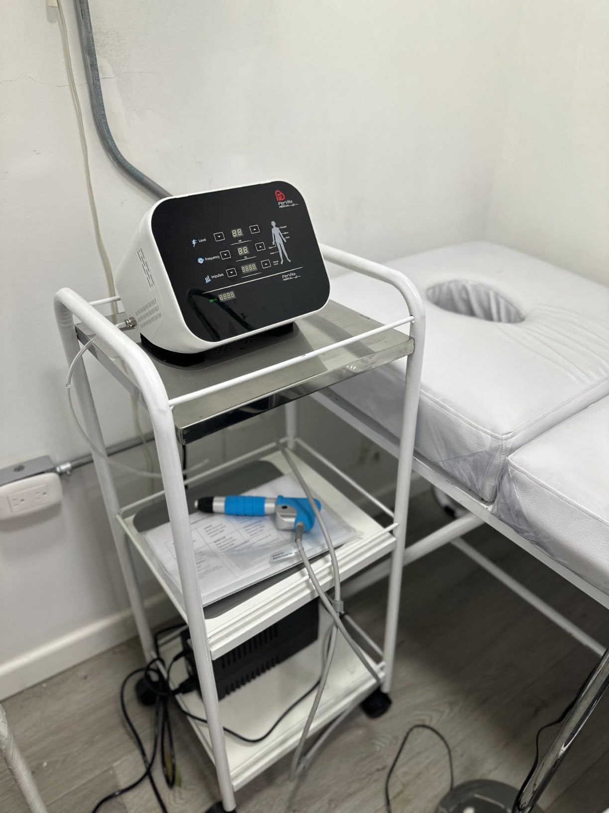 Shockwave Therapy Machine PSP10, Compact and Portable 9.5 lb, Pain Relief | ESWT Machine for Home, Office and Travel customer photo 1