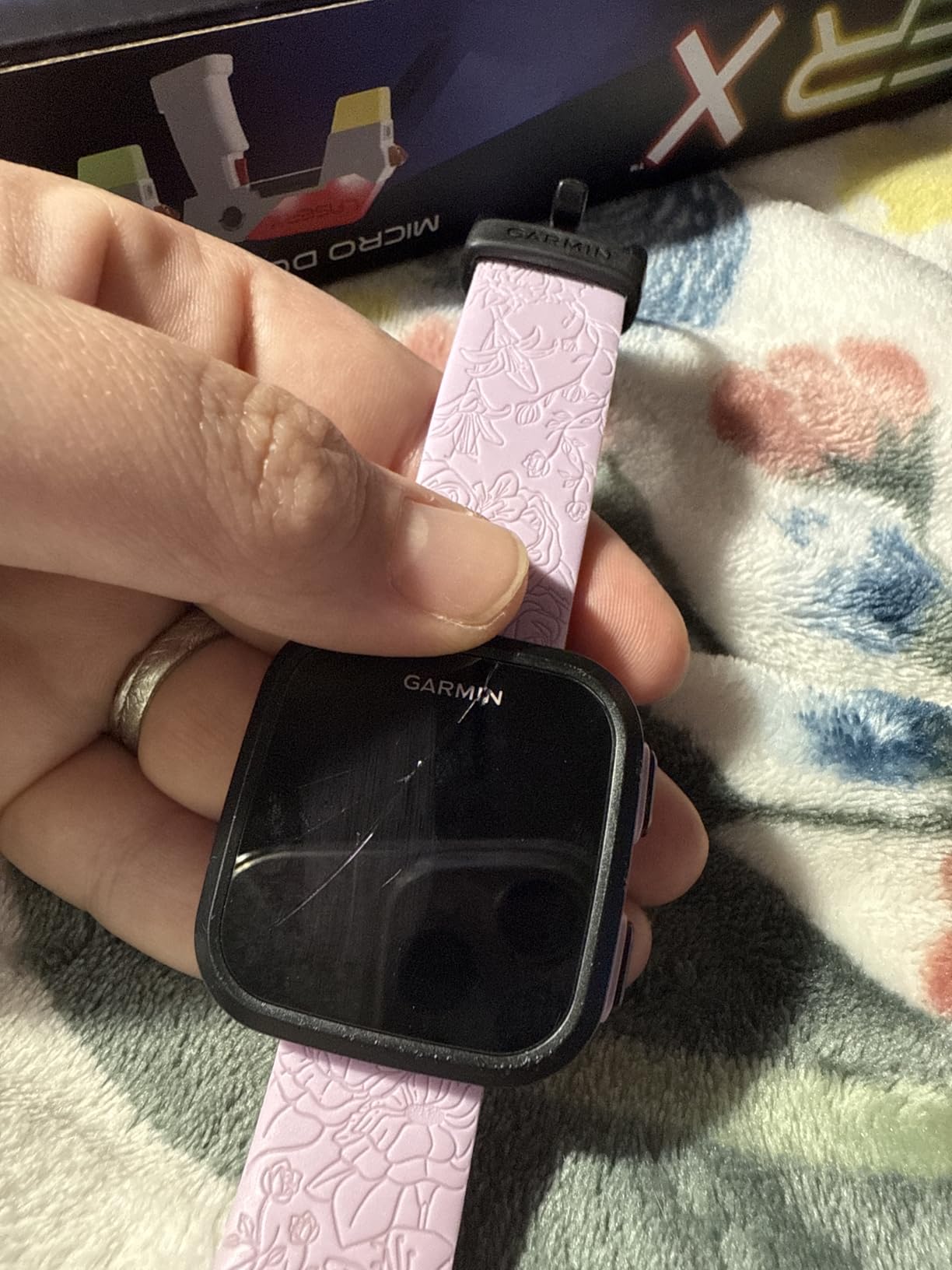 Garmin Bounce, Kids Smartwatch, Two-Way Text and Voice Messaging, Location Tracking, Green Burst customer photo 2