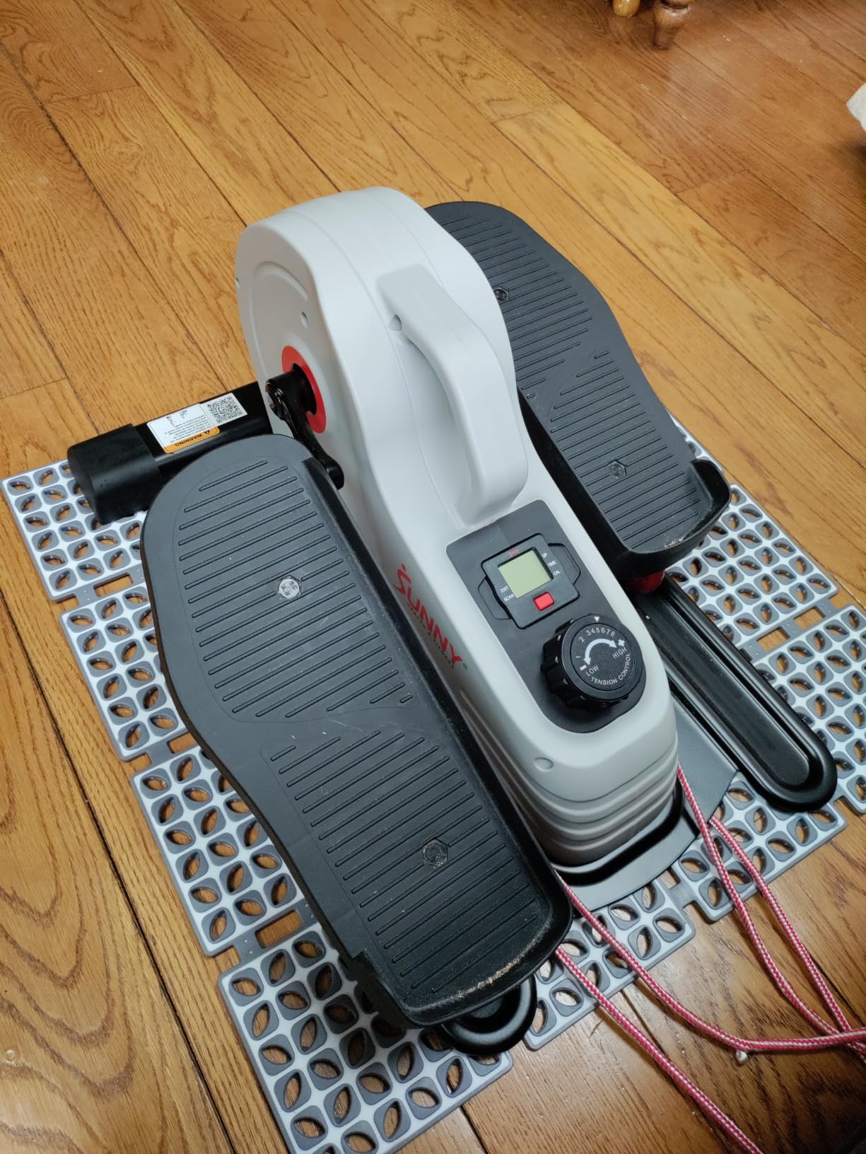 Sunny Health & Fitness Under Desk Pedal Elliptical Machine Leg Exerciser | Joint-Friendly, Quiet Operation, Adjustable Speed, Compact, Digital Monitor, SunnyFit App customer photo 2