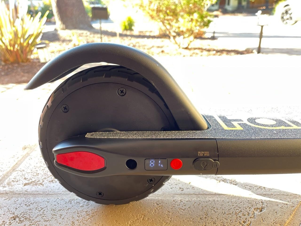 FanttikRide C9 Kids Electric Scooter Ages 8-12, Foldable Design, Fits 3.9-5.2 ft Kids, 2 Safe Speed Modes 6/10 MPH, 3 Adjustable Heights, 132 lbs Capacity, 5 Miles Range, 40 Mins Ride Time customer photo 1
