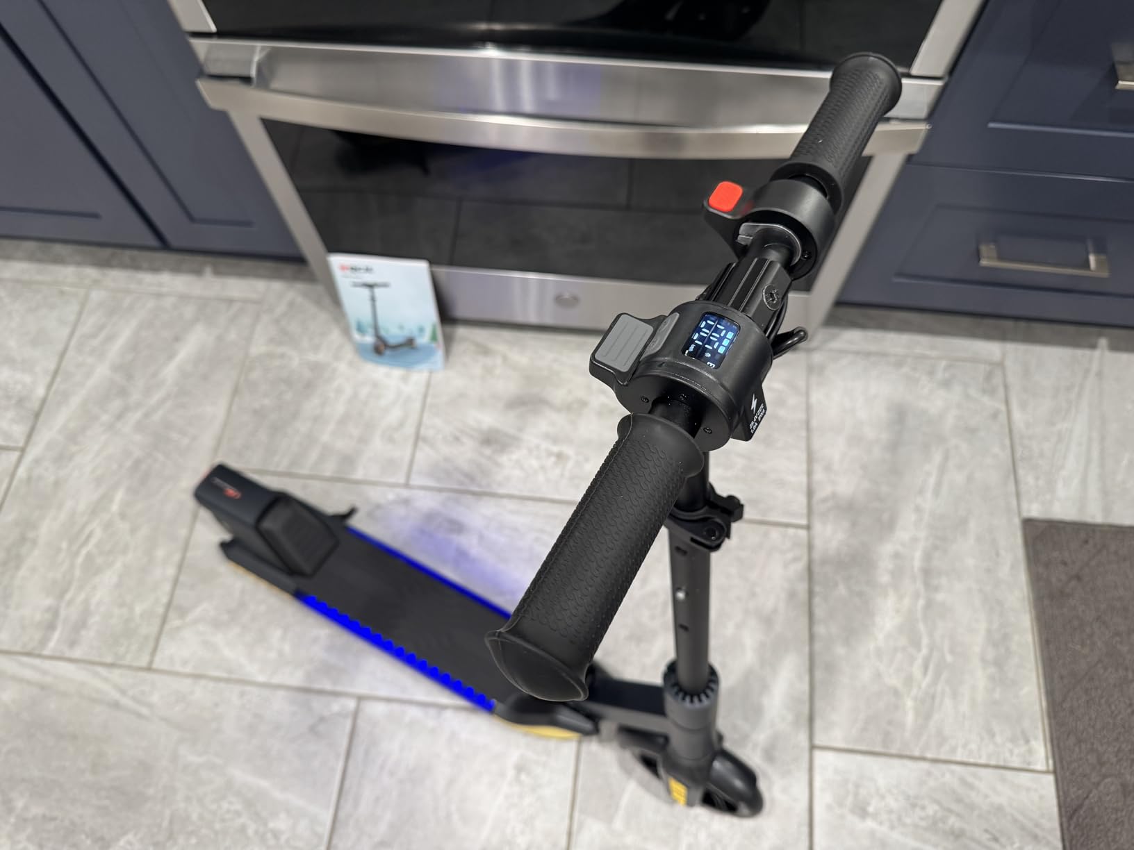 FanttikRide C9 Pro Kids Electric Scooter Ages 8-12, Colorful Rainbow Lights, E-Scooter for Kids 3.9-5.2 ft, 132 lbs, 5 Miles Range, Up to 40 min Ride Time, 5/8/10 MPH, 3 Adjustable Heights customer photo 2