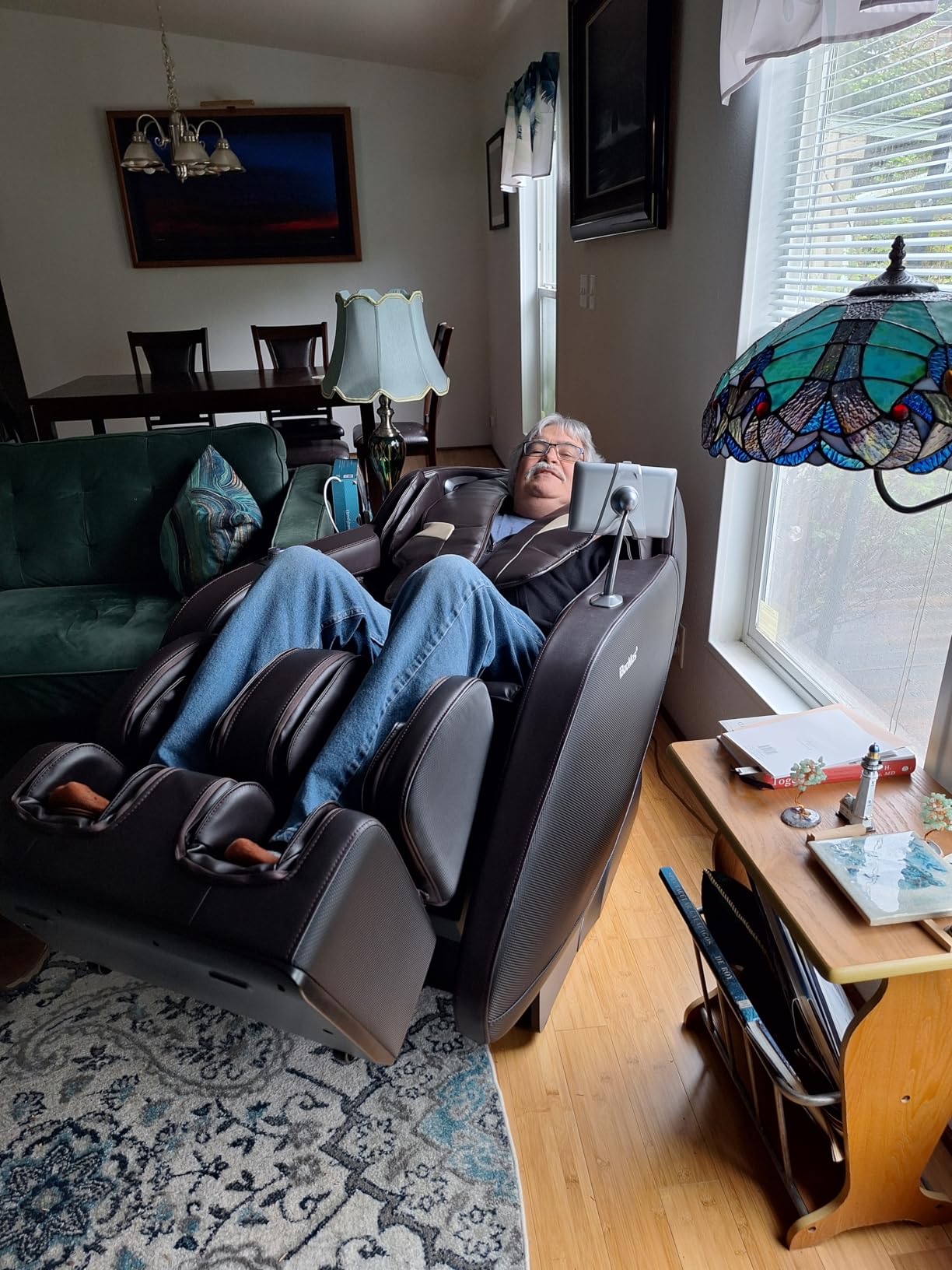 iBooMas Massage Chair Full Body, Zero Gravity SL-Track Shiatsu Recliner | 6 Massage Intensities, 24 Auto Modes, 42 Airbags, 5 Heating Area, Body Scan, Extendable Footrest, Foot Roller (Brown+Black) customer photo 1
