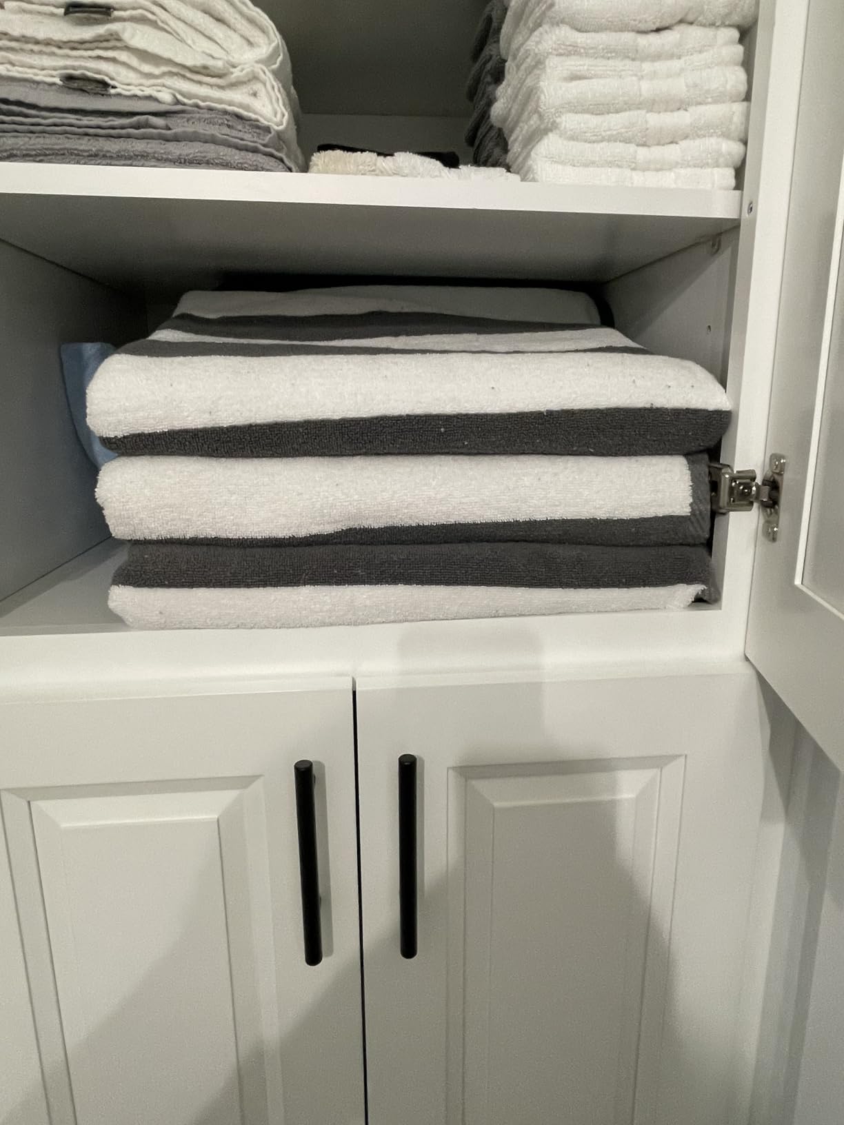 White Classic Stripe Cabana Beach Towels Oversized 2 Pack, Cotton Bath Towel Large - Luxury Plush Thick Hotel Swim Pool Towels for Adults Super Absorbent Quick Dry - 35x70 Mild Navy Blue | 2 Pack customer photo 1