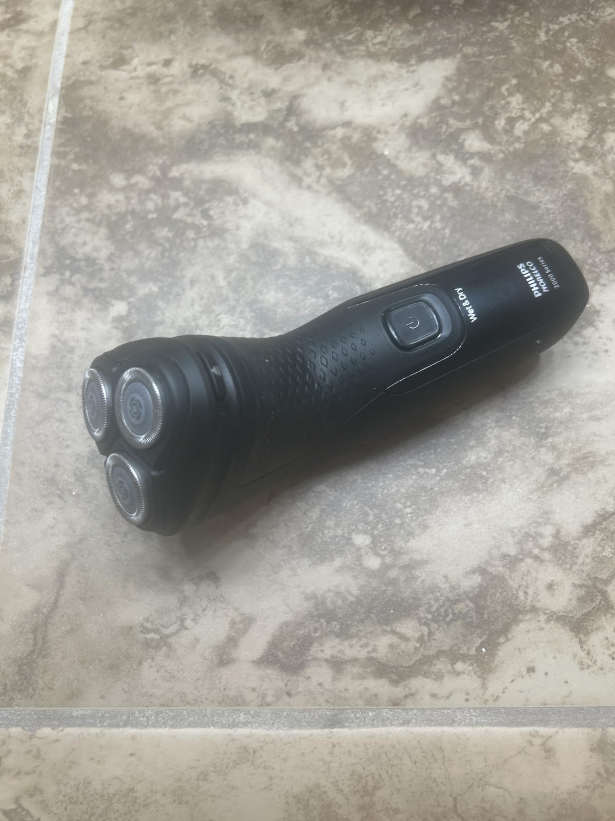 Philips Norelco Shaver 2400 Series, Wet and Dry Electric Shaver, Pop-up Trimmer, P-Cap, Deep Black, Model X3001/90 customer photo 1