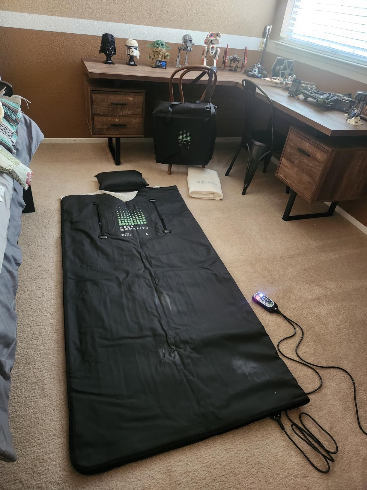 Pro M3 - Infrared Sauna Blanket | Detox, Wellbeing & Recovery | Highest Grade Materials + Jade & Tourmaline for Enhanced Therapy, Adjustable Temp 77-176°F, 6ft x 3ft (Mininal Edition) customer photo 2