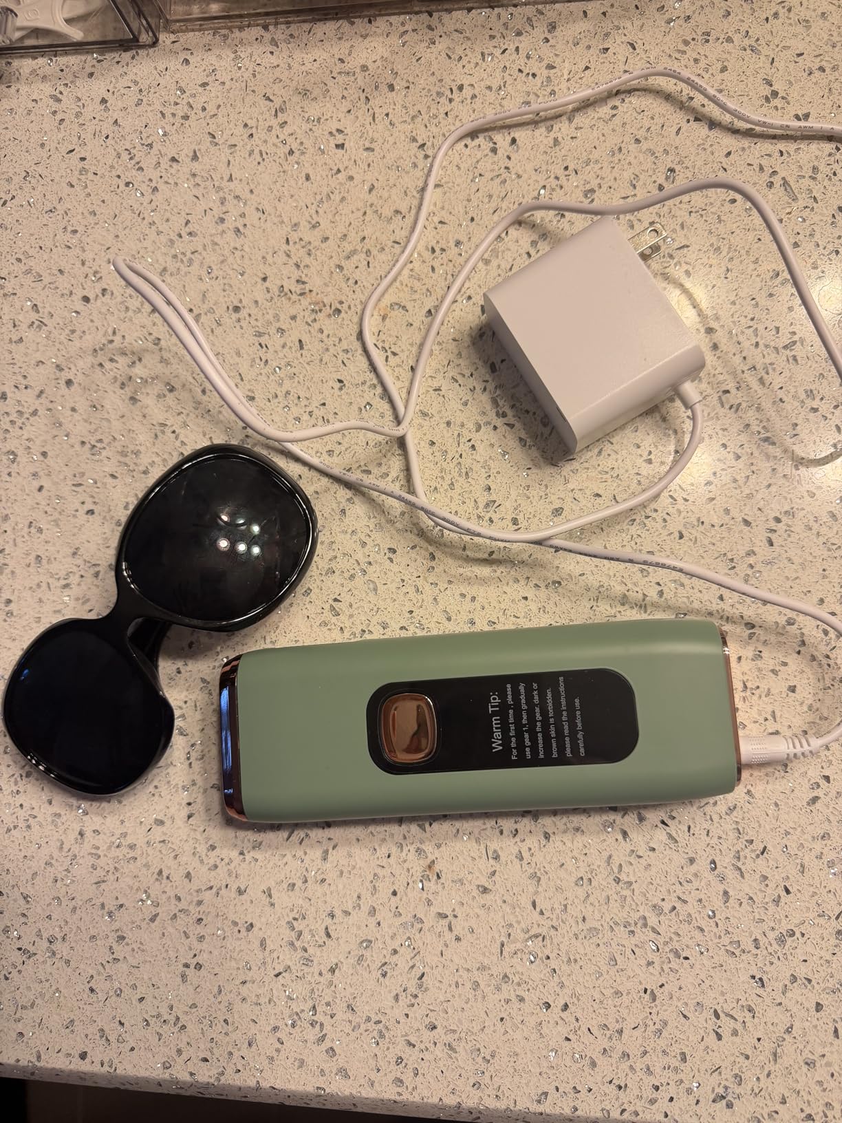 IPL Hair Removal Device, model: AI06, for Facial Legs Arms Bikini Line customer photo 2