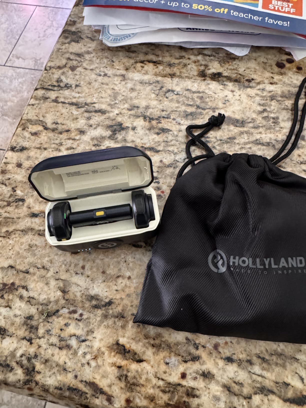 Hollyland Lark M2 Wireless Microphone for iPhone15/16/17 & Android, USB C Mini Lapel Microphone Wireless, 1000ft Range, Hi-Fi Audio, Noise Cancellation, 30H Battery for Video Recording, Streaming customer photo 1