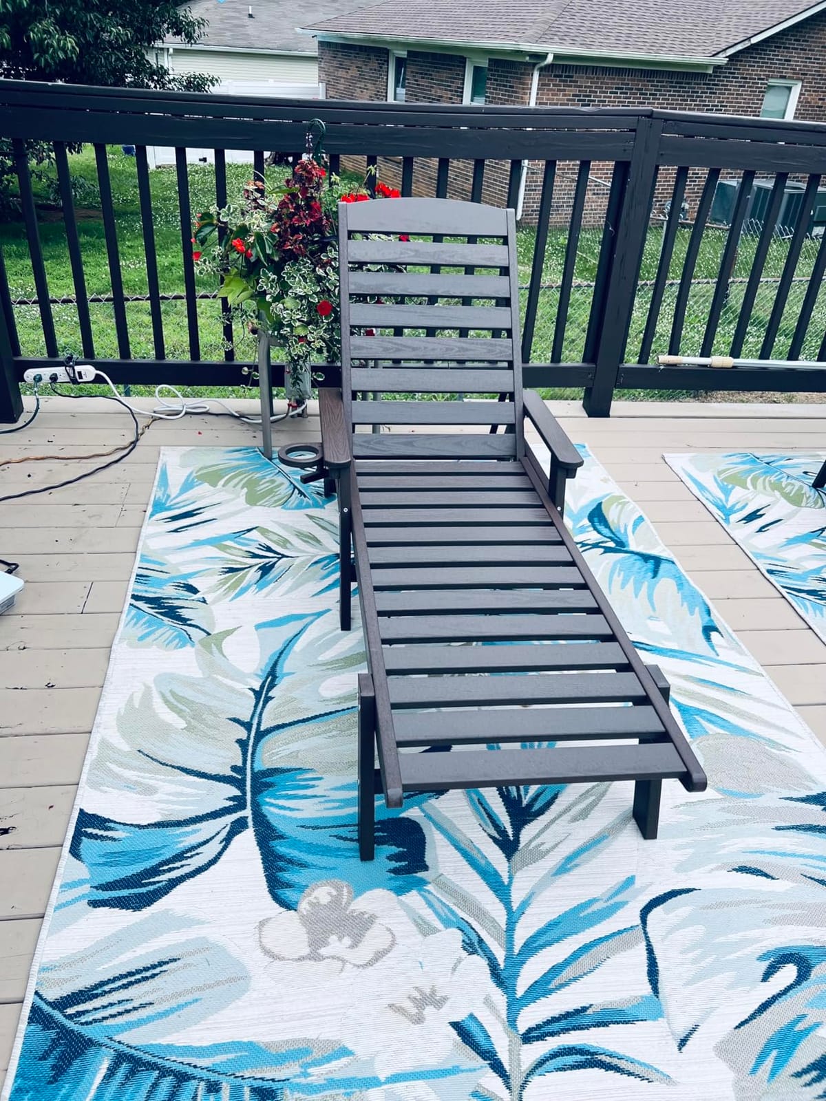 SERWALL HDPE Outdoor Lounge Chair Set of 2 with Cup Holder, Blue, 5 Position Adjustable Backrest & Rolling Wheels customer photo 2