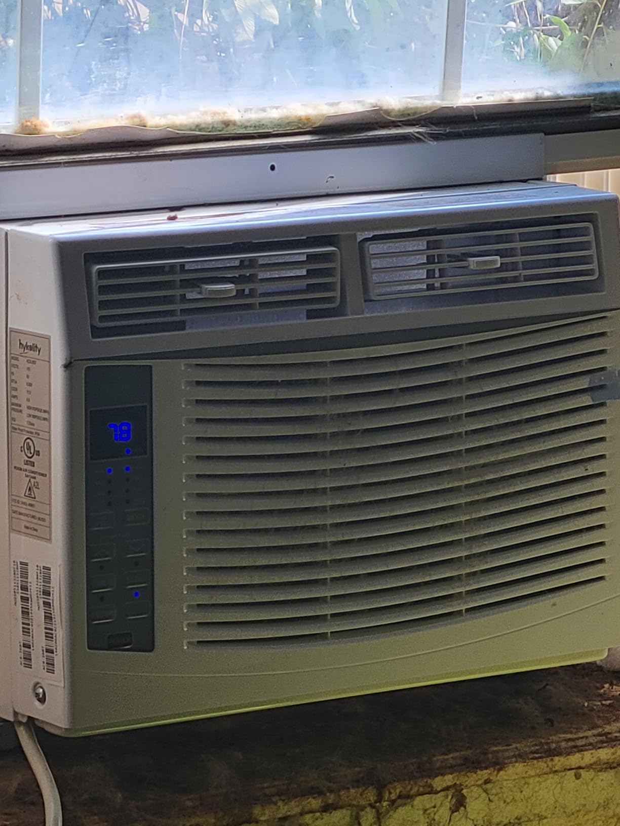 8,000 BTU WiFi Window Air Conditioner, Smart Window AC Unit with Remote, Energy Saving, Easy Install Kit, Cools up to 350 Square Feet customer photo 1