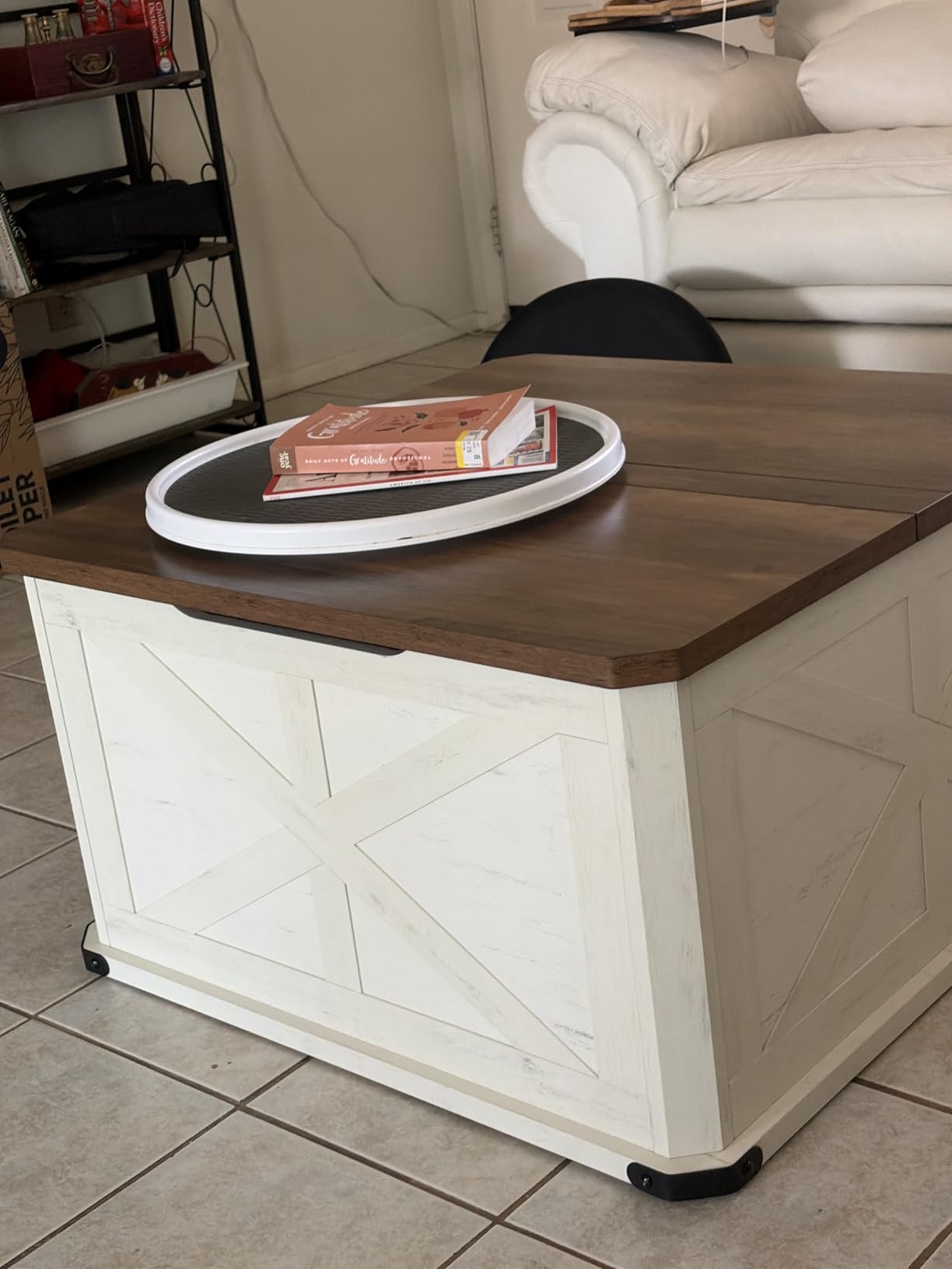 VASAGLE Farmhouse Coffee Table with Storage, Flip-Top Lids | Square Coffee Table for Living Room, with Hidden Compartment, Honey Brown and Rustic White, LIRY Collection ULCT232W73 customer photo 2