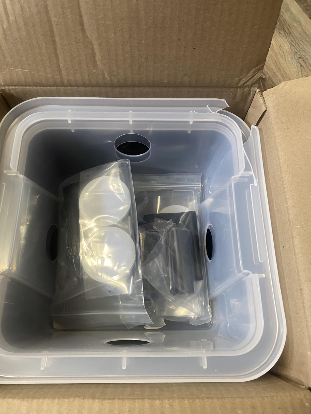 Grower's Select 28Q Cube Mushroom Monotub Fruiting Chambers with Filter Disks and Liners (2 Pack) customer photo 1