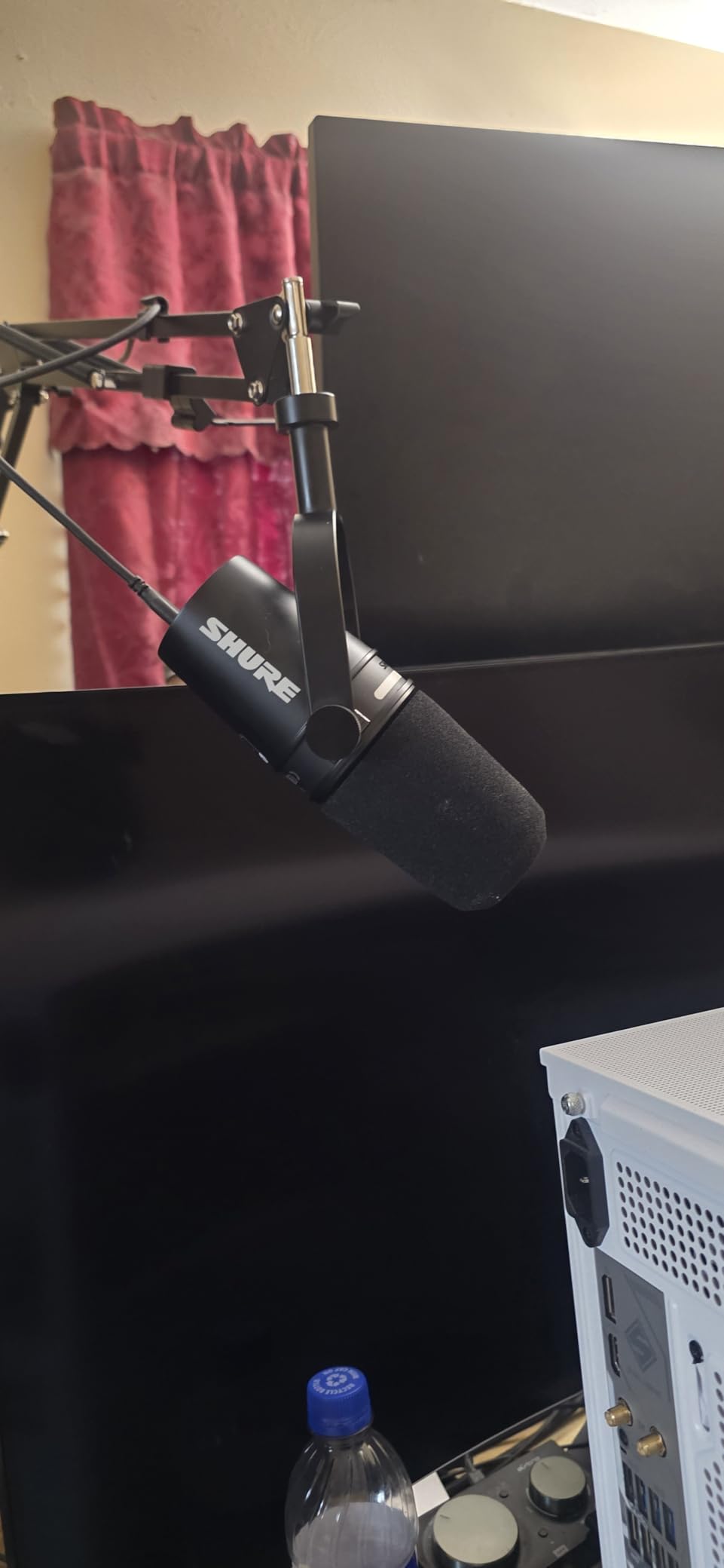 Shure MV7+ USB-C & XLR Podcast Dynamic Microphone - Black customer photo 1